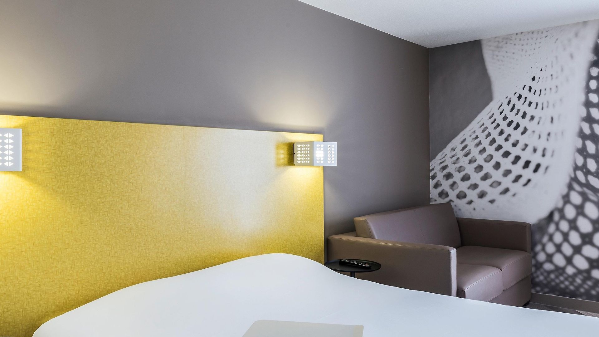 Ibis Styles Centre Port Hotel Nice