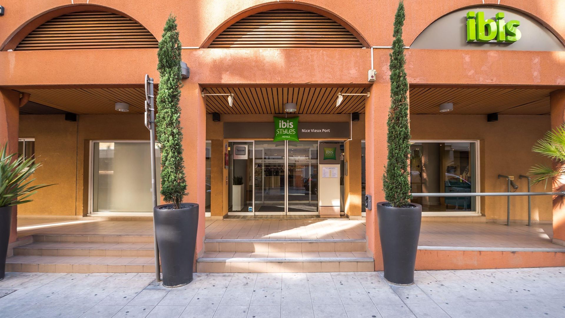 Ibis Styles Centre Port Hotel Nice