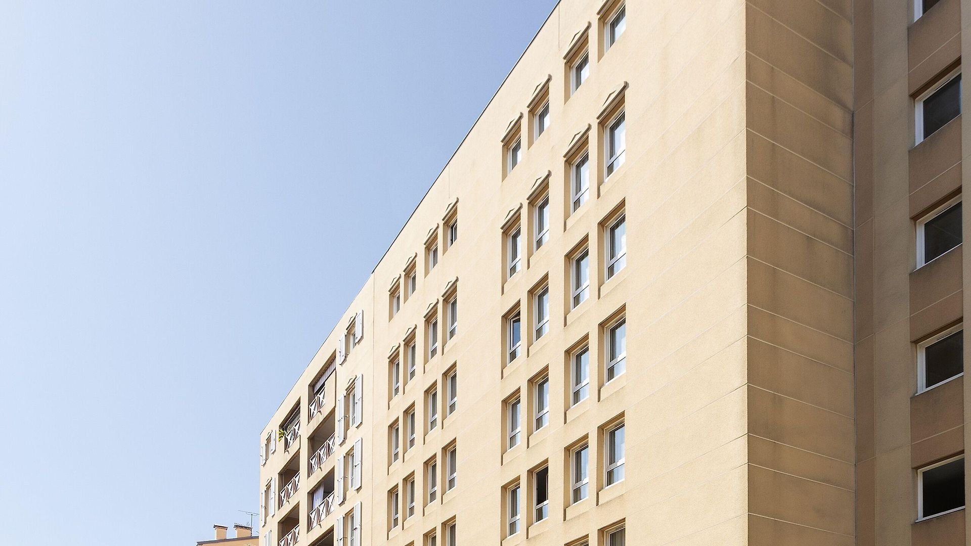Ibis Styles Centre Port Hotel 3*