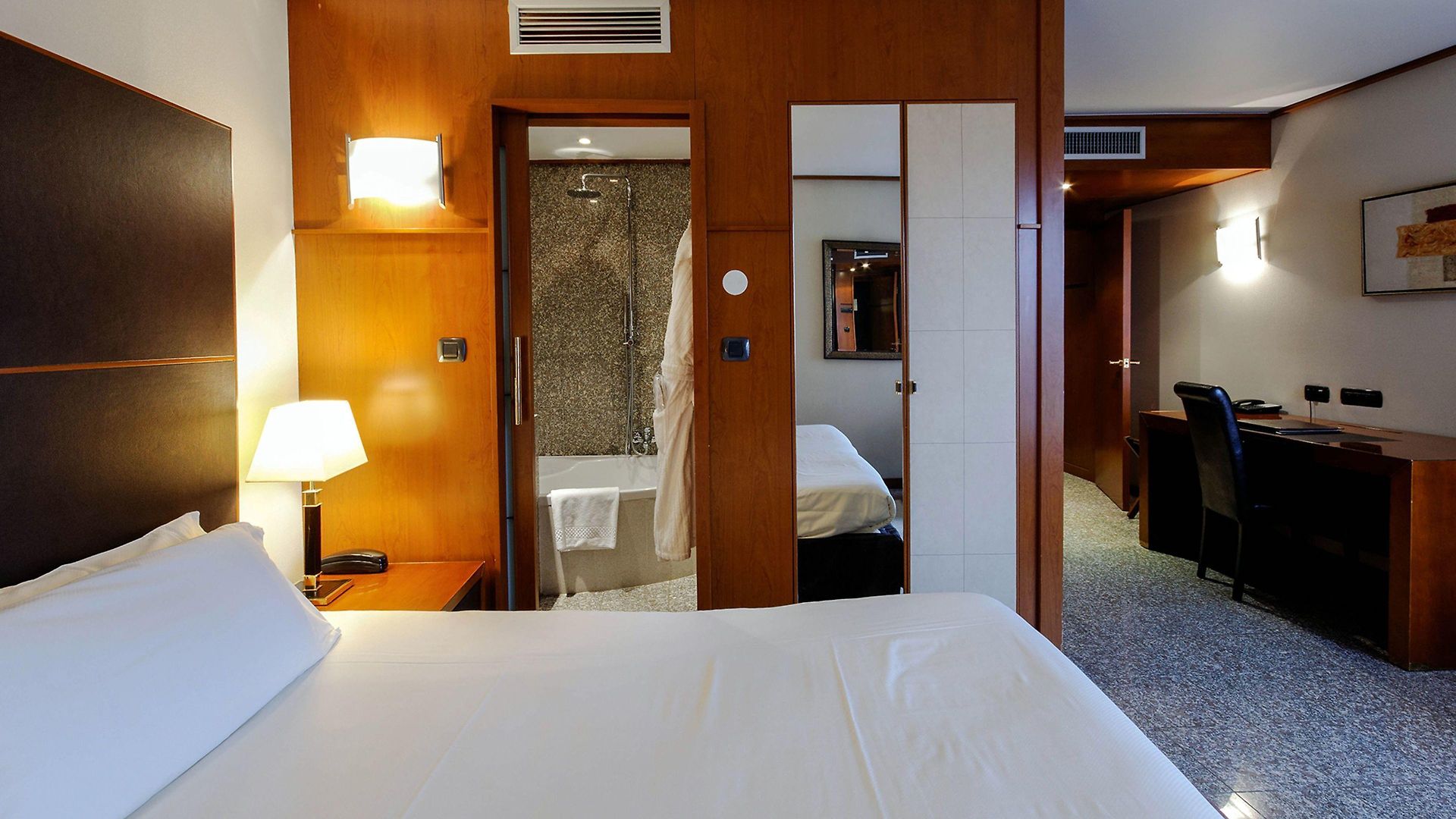 Hotel Goldstar & 4*