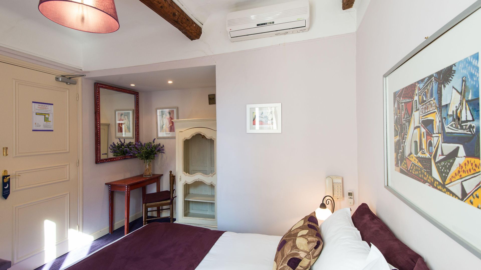 Hotel La Tour 3*