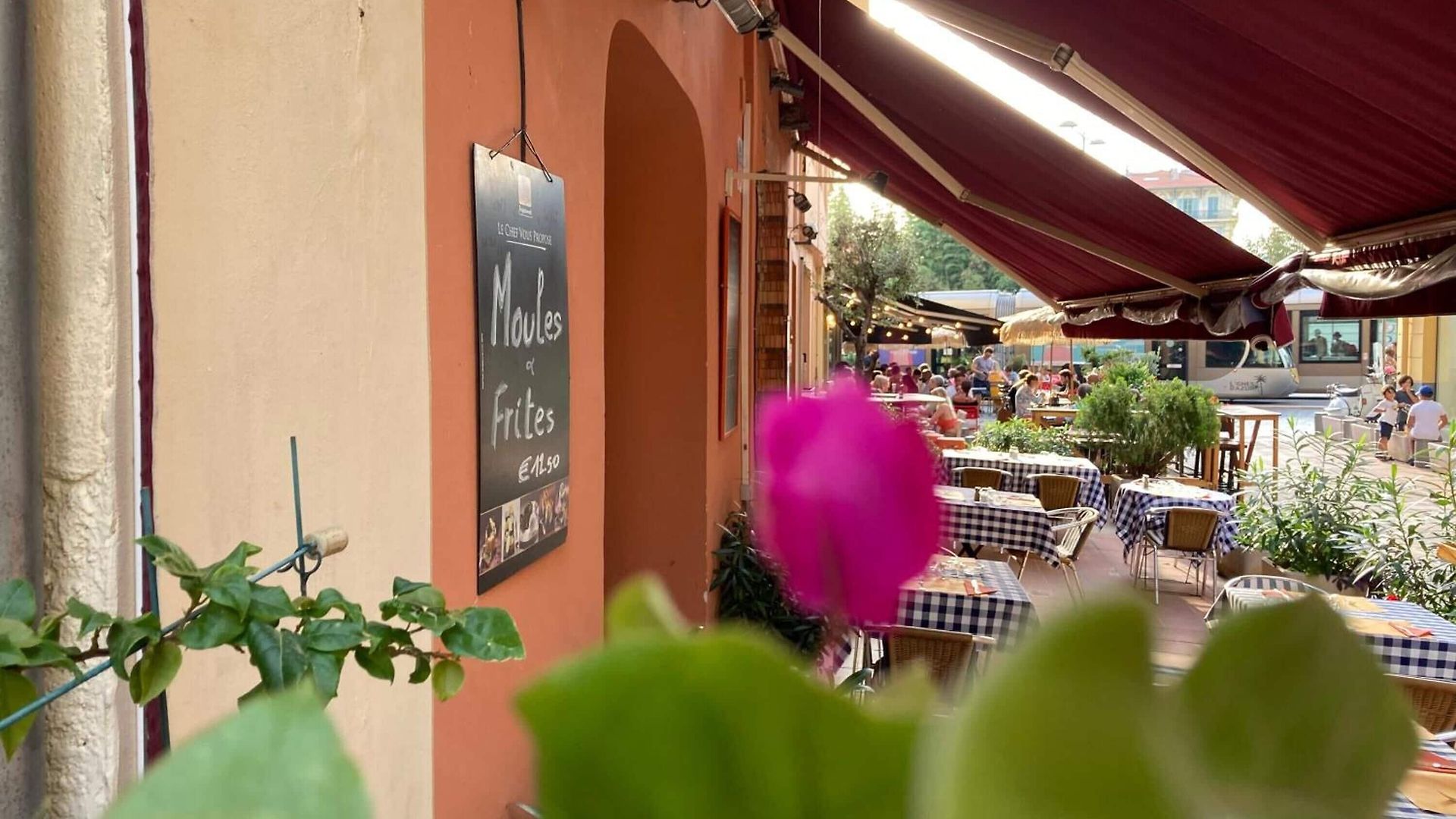 La Tour Hotel