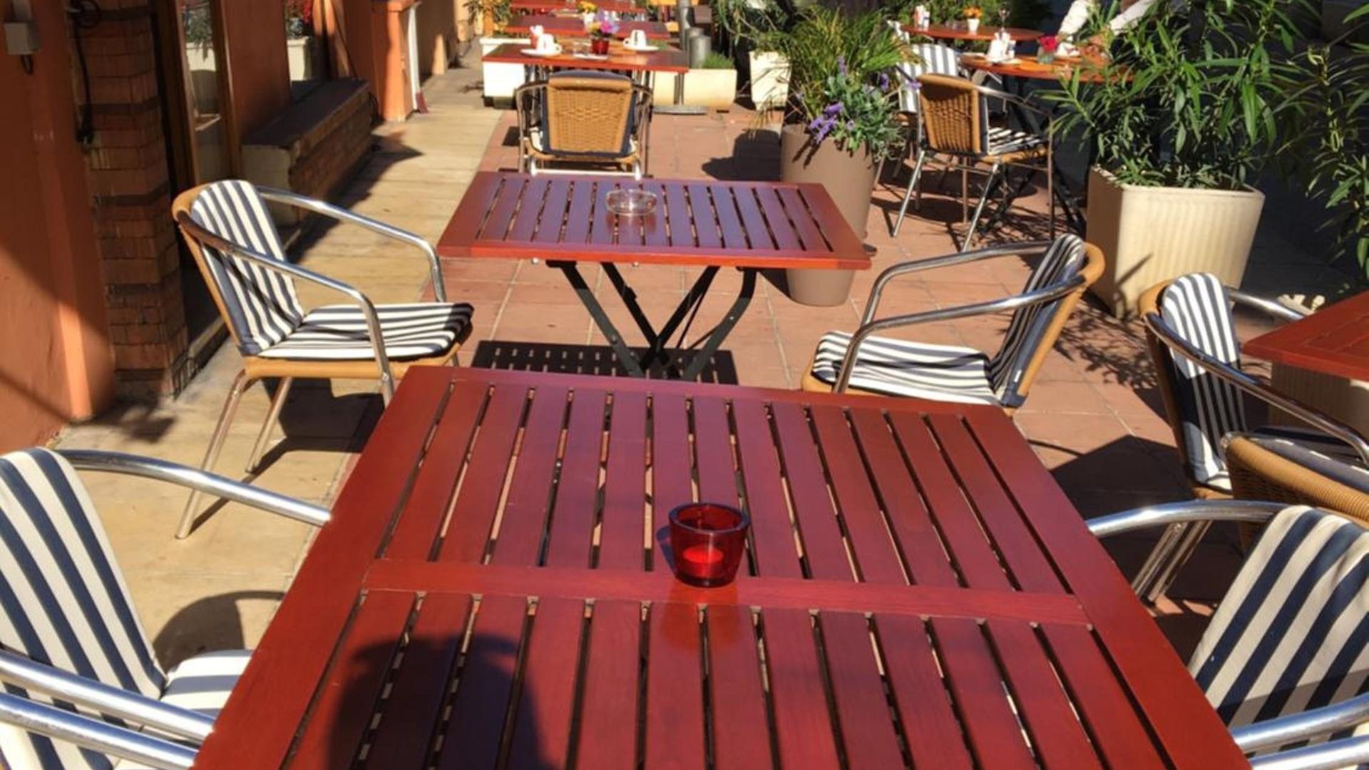 La Tour Hotel