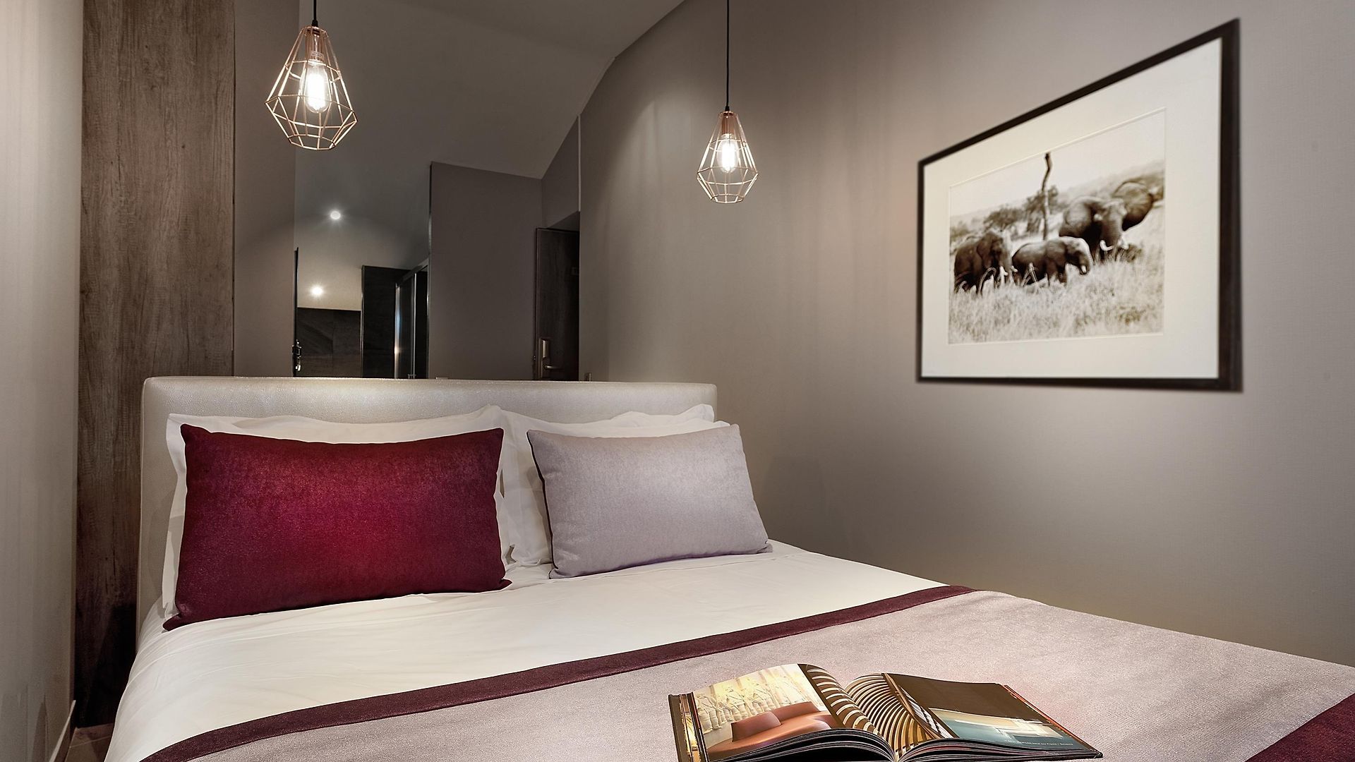 Western Cosy Hotel 4*