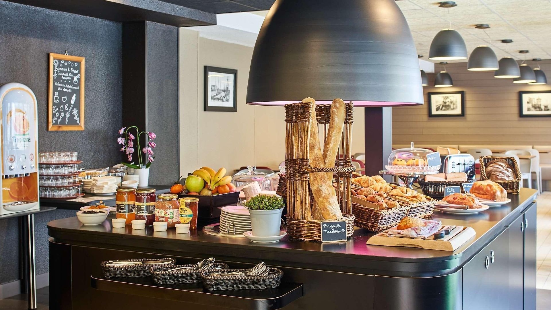 Campanile Centre Acropolis Hotel 3*