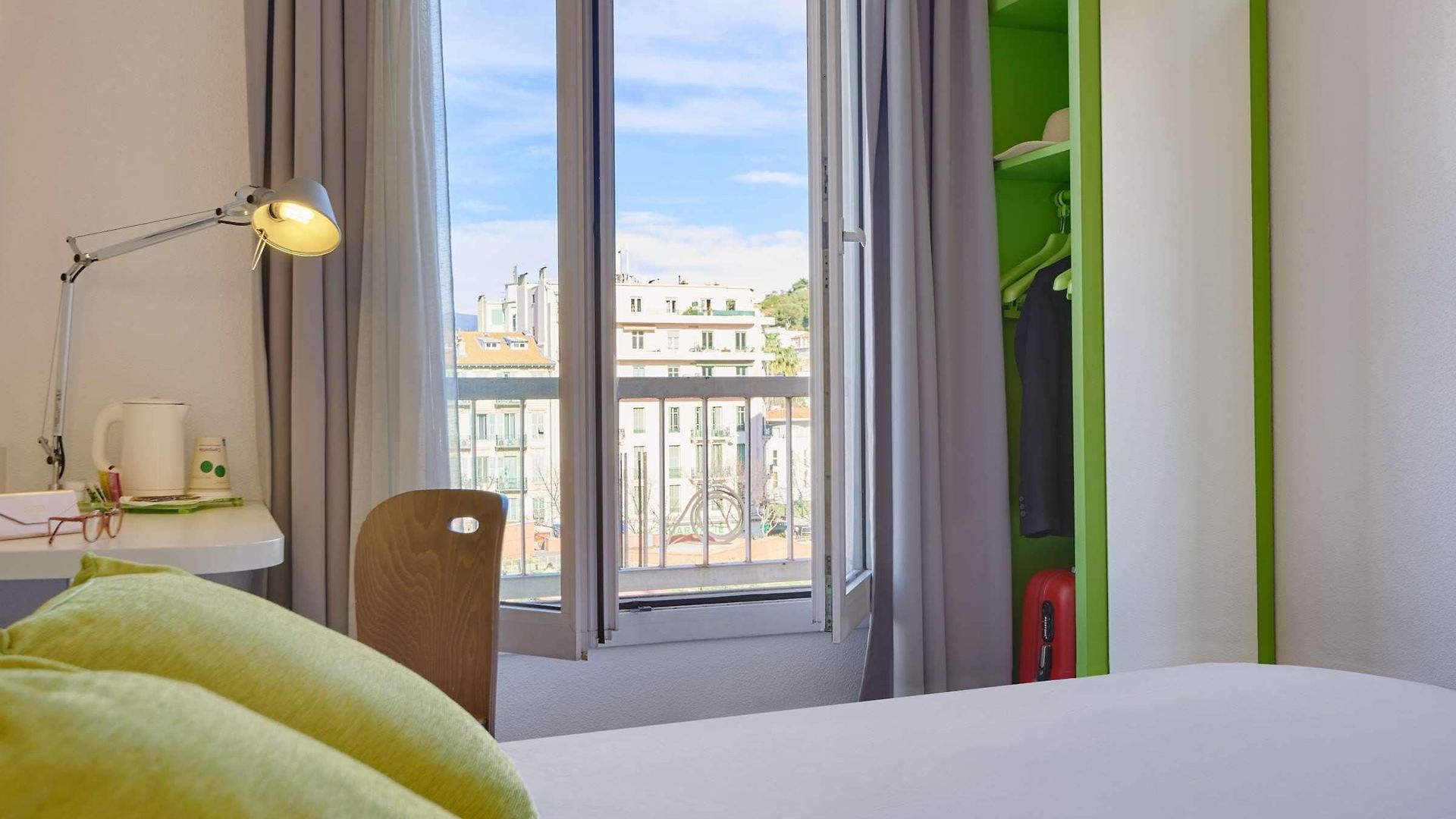 Campanile Centre Acropolis Hotel 3*