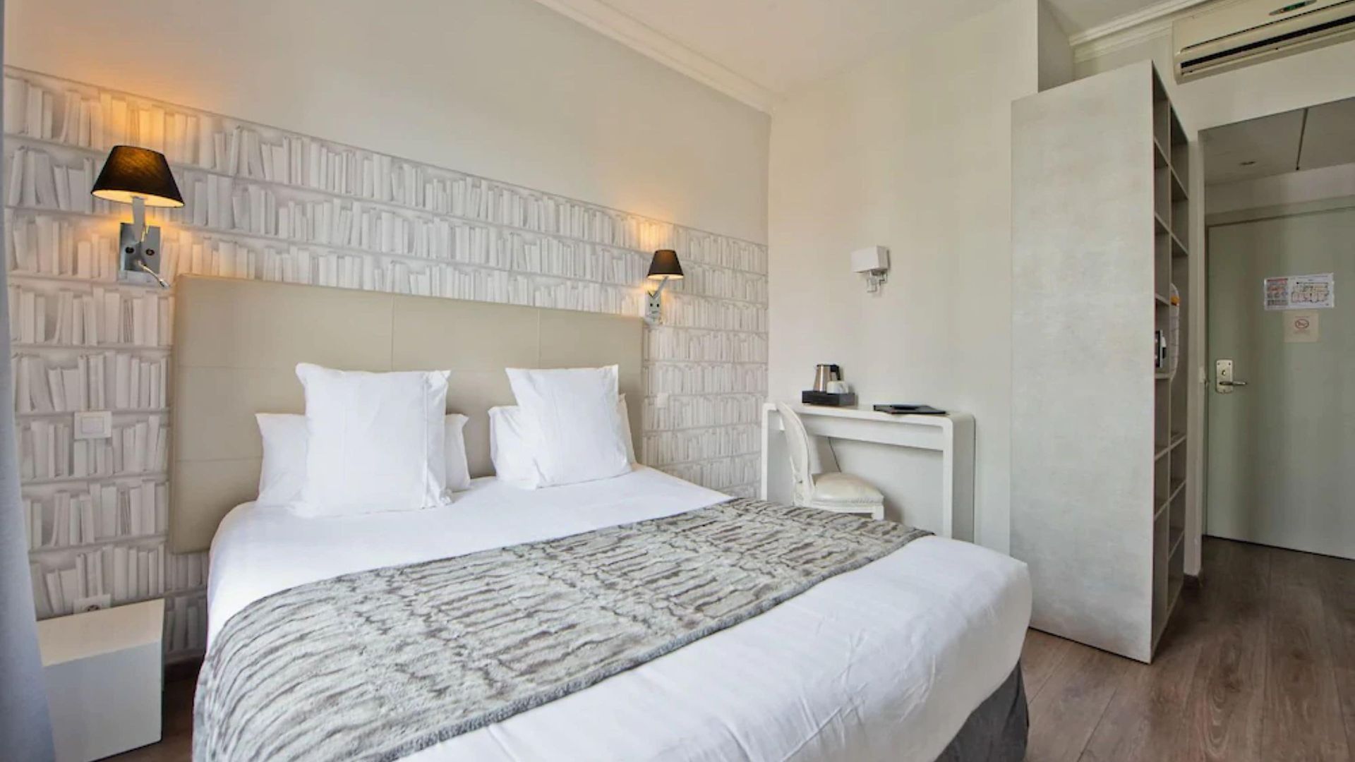 Hotel La Victor Hugo 3*