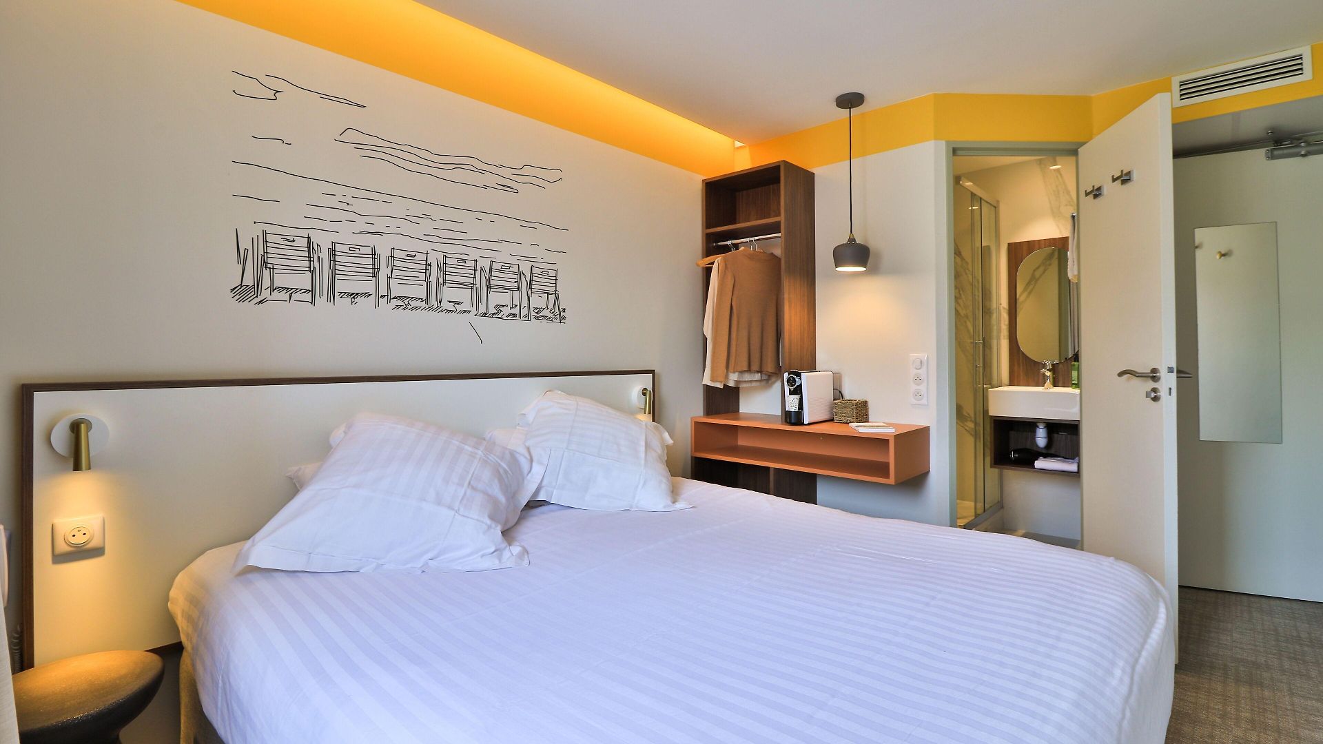 Du Pin Port Hotel