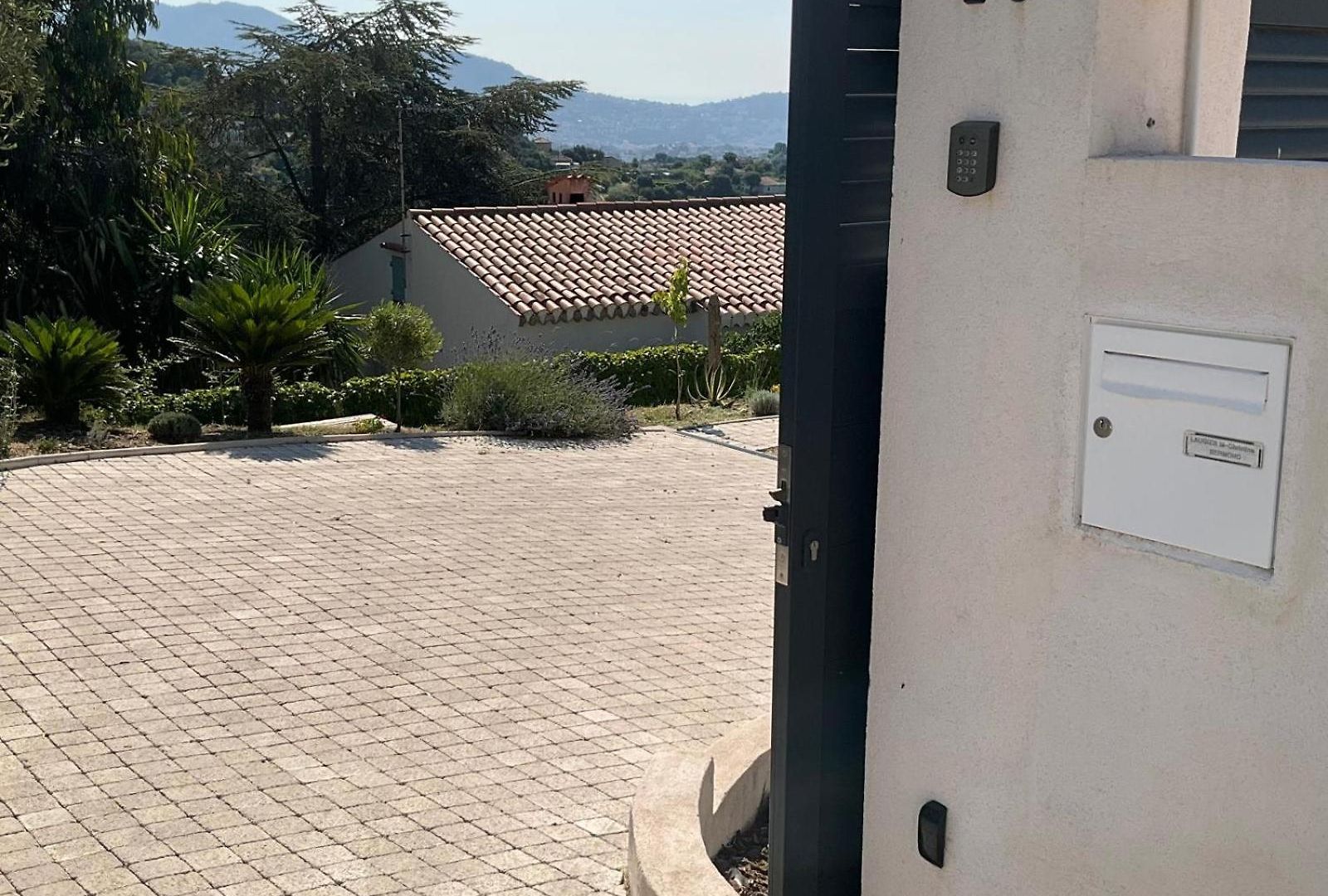 Maison Avec Vue Et Jacuzzi A 15 Mn Du Centre Villa