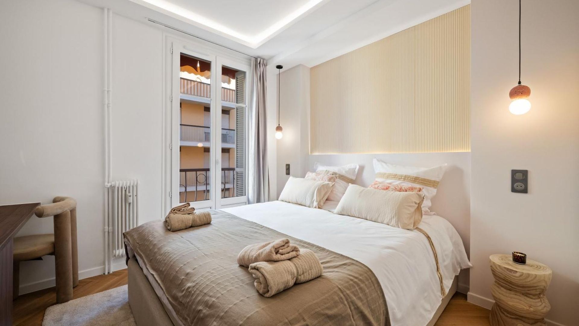 Luxueux, Spacieux Dans Le Quartier Du Port Apartment