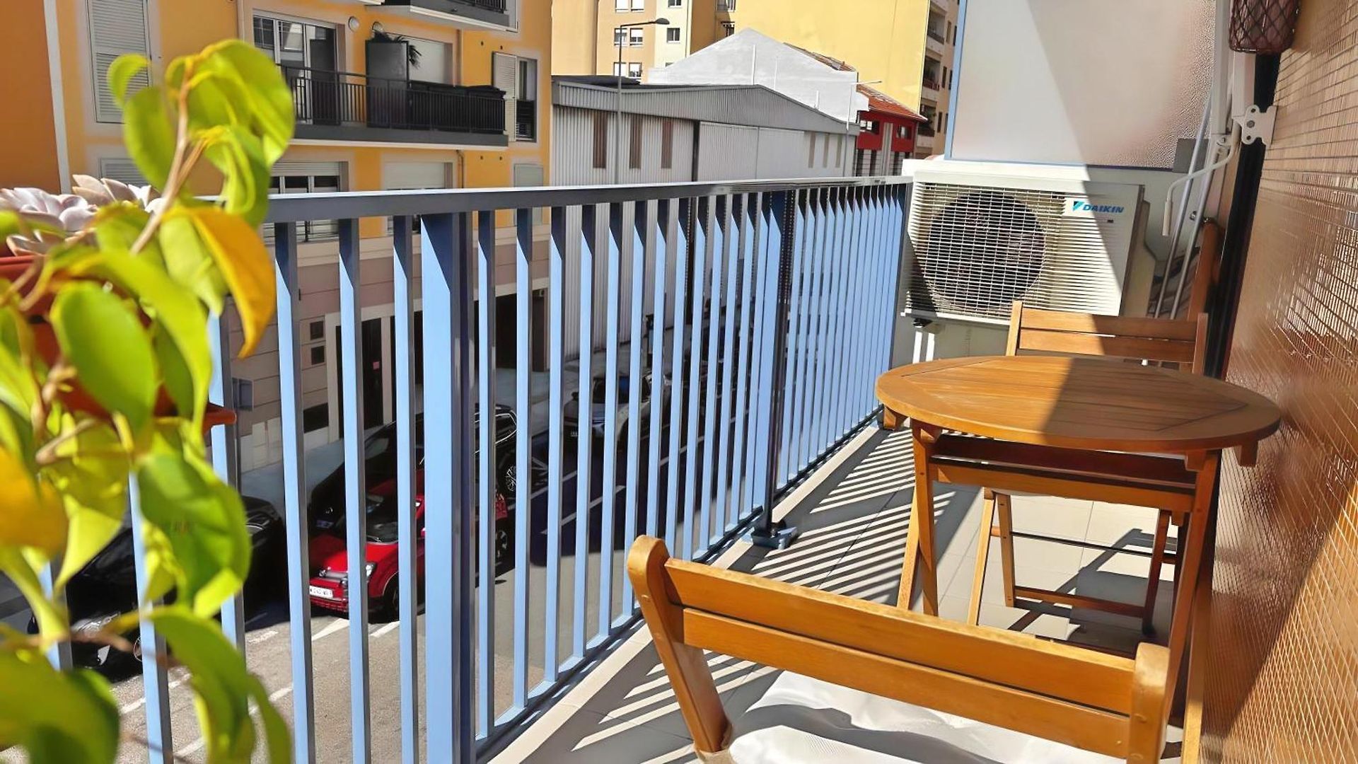Confortable Avec Balcon - Proche Gare Riquier Sncf