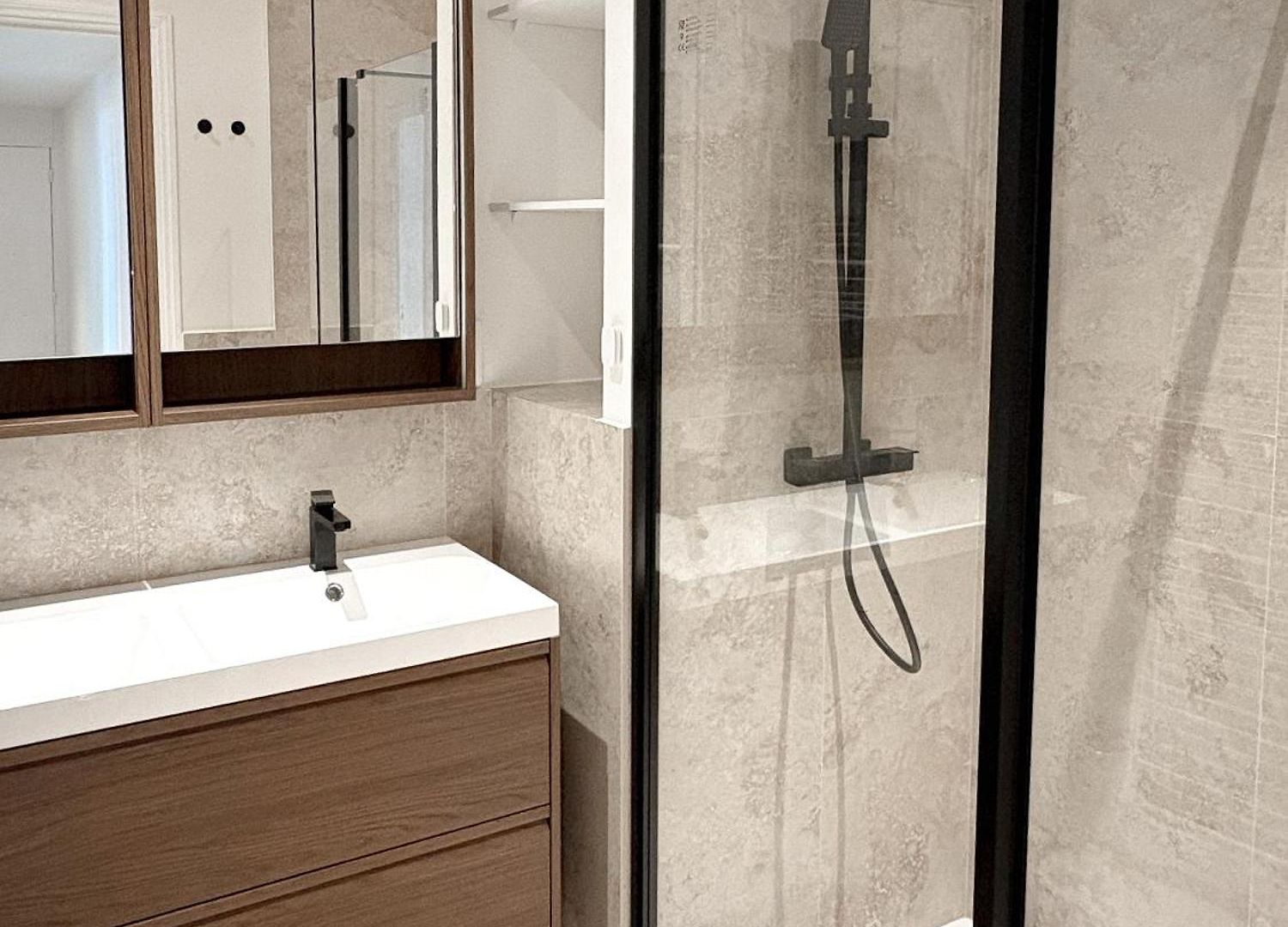 Appartement Center - Spacious Luxury With Air Conditioning *