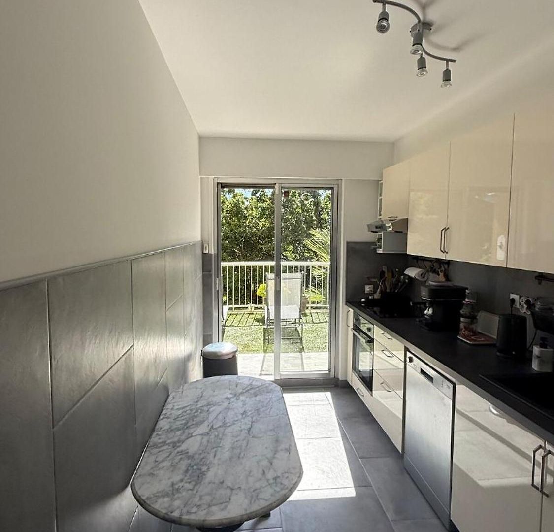 Modern With Sunny Terrace Nice