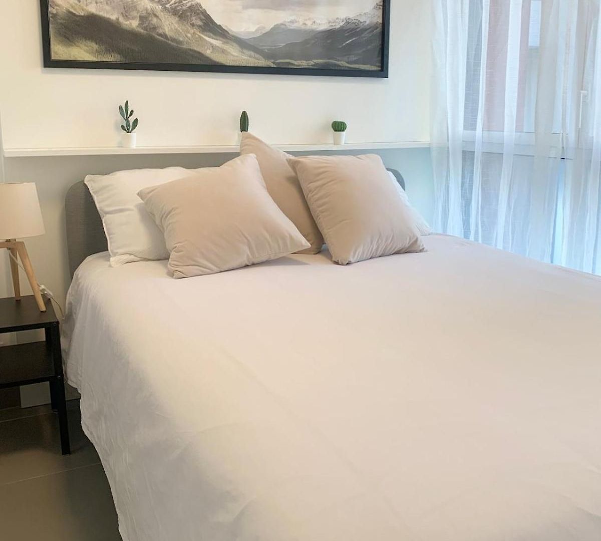 Apartment Modern Flat - Ac - By Port, Old Town & Train Station *