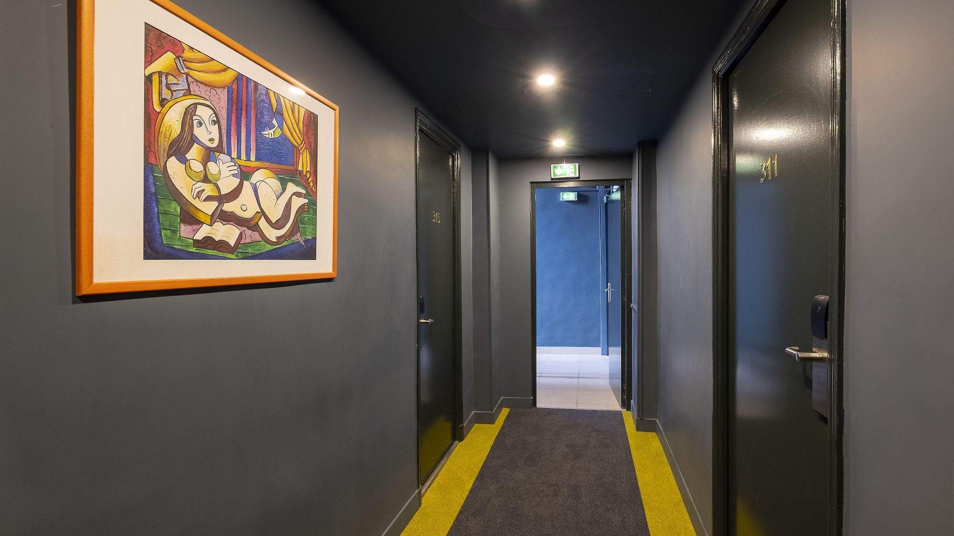 Du Centre Hotel 2*