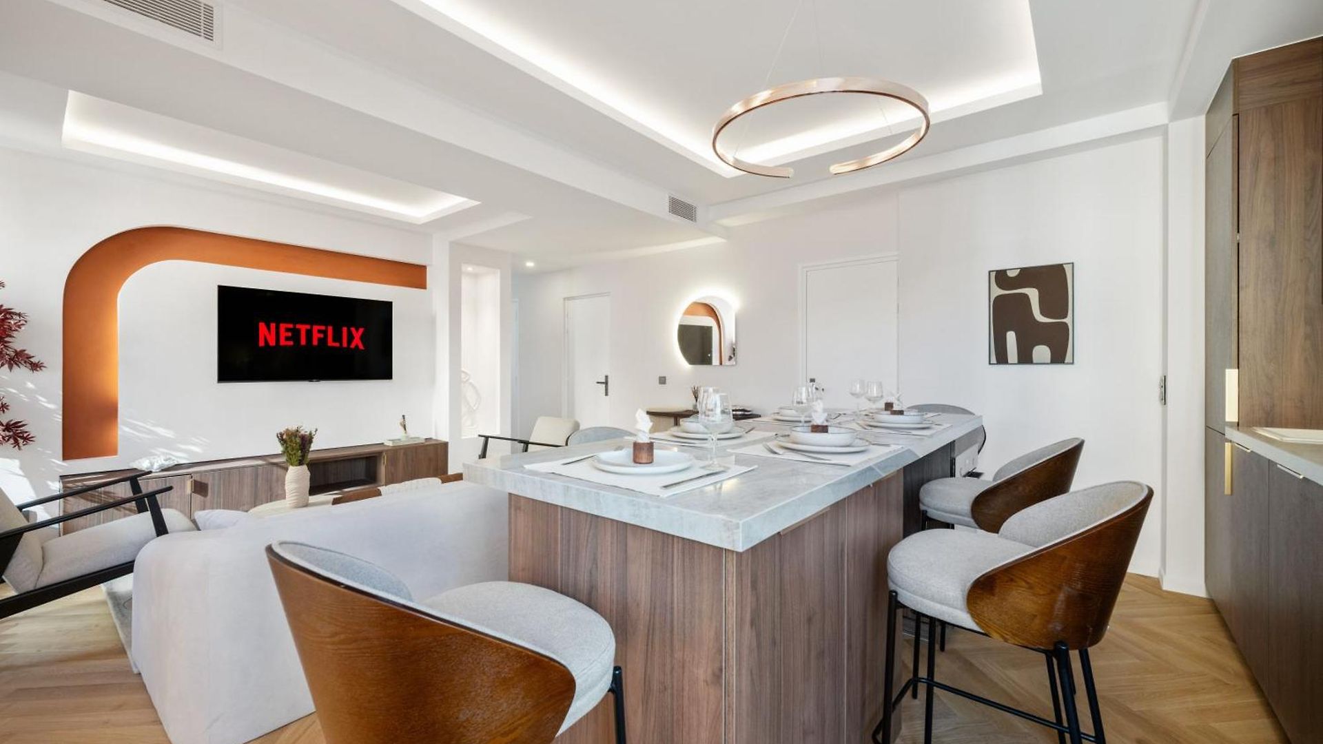 Apartment Luxueux, Spacieux Dans Le Quartier Du Port Nice