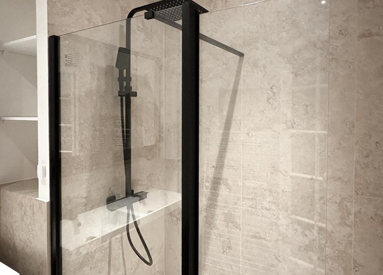 Appartement Center - Spacious Luxury With Air Conditioning *