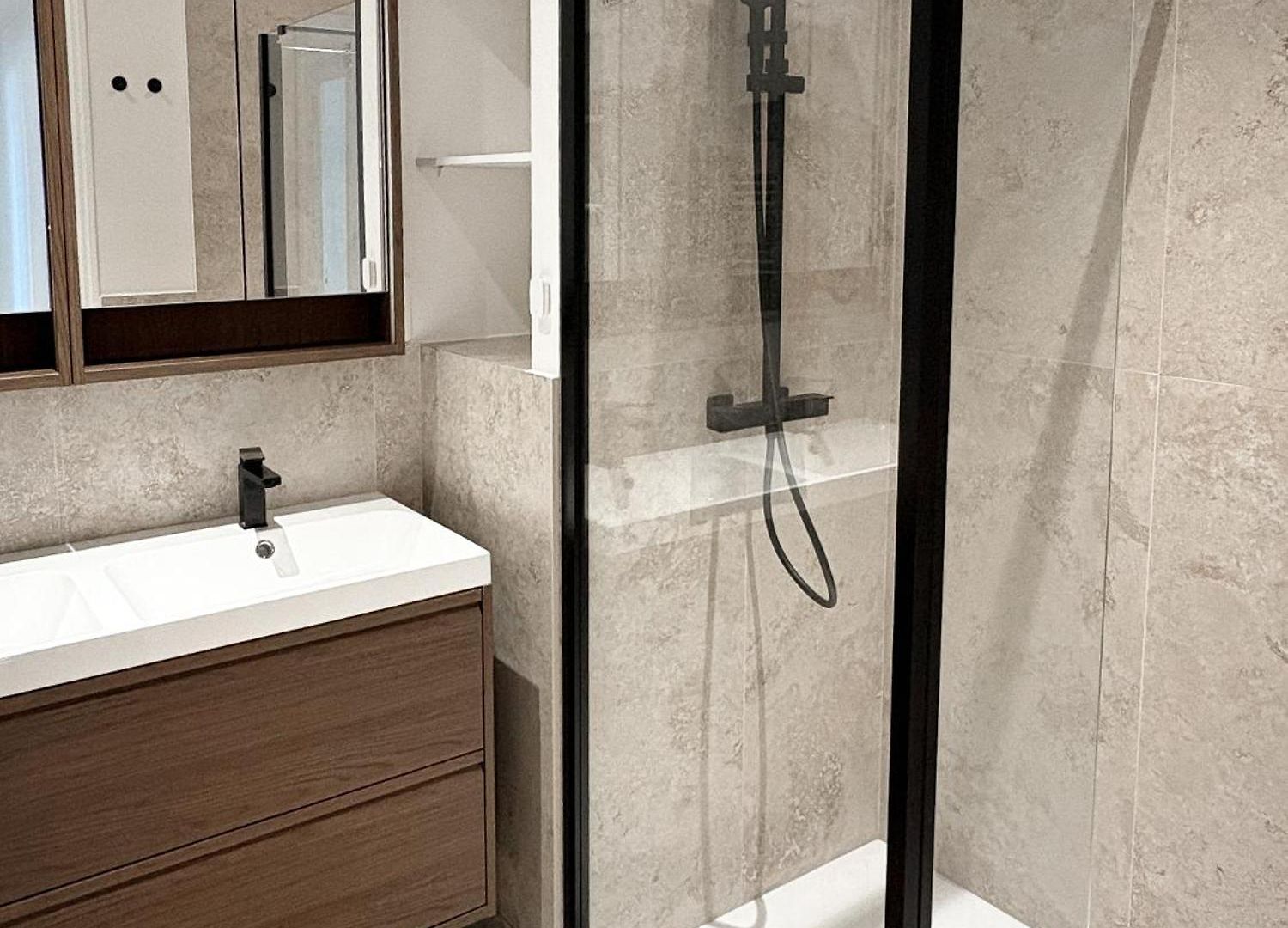 Center - Spacious Luxury With Air Conditioning Appartement *