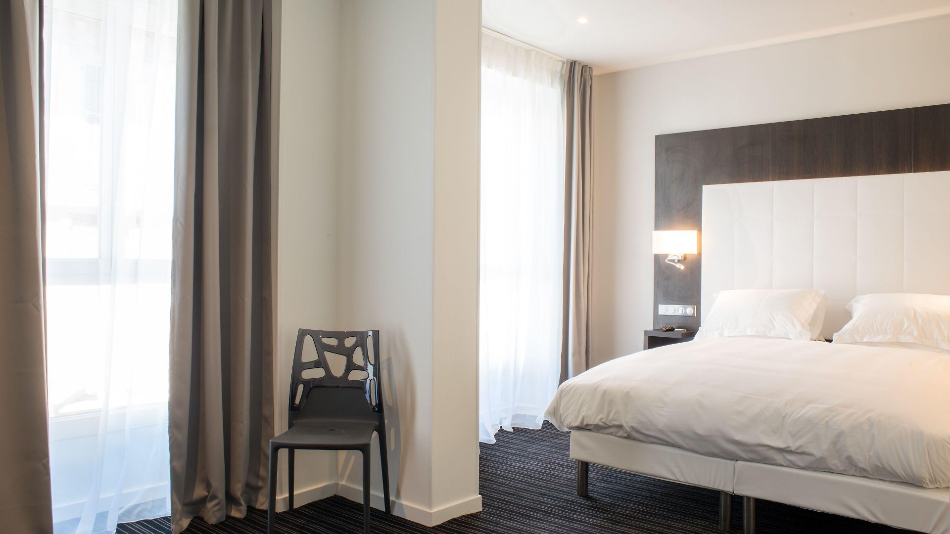 64 Hotel