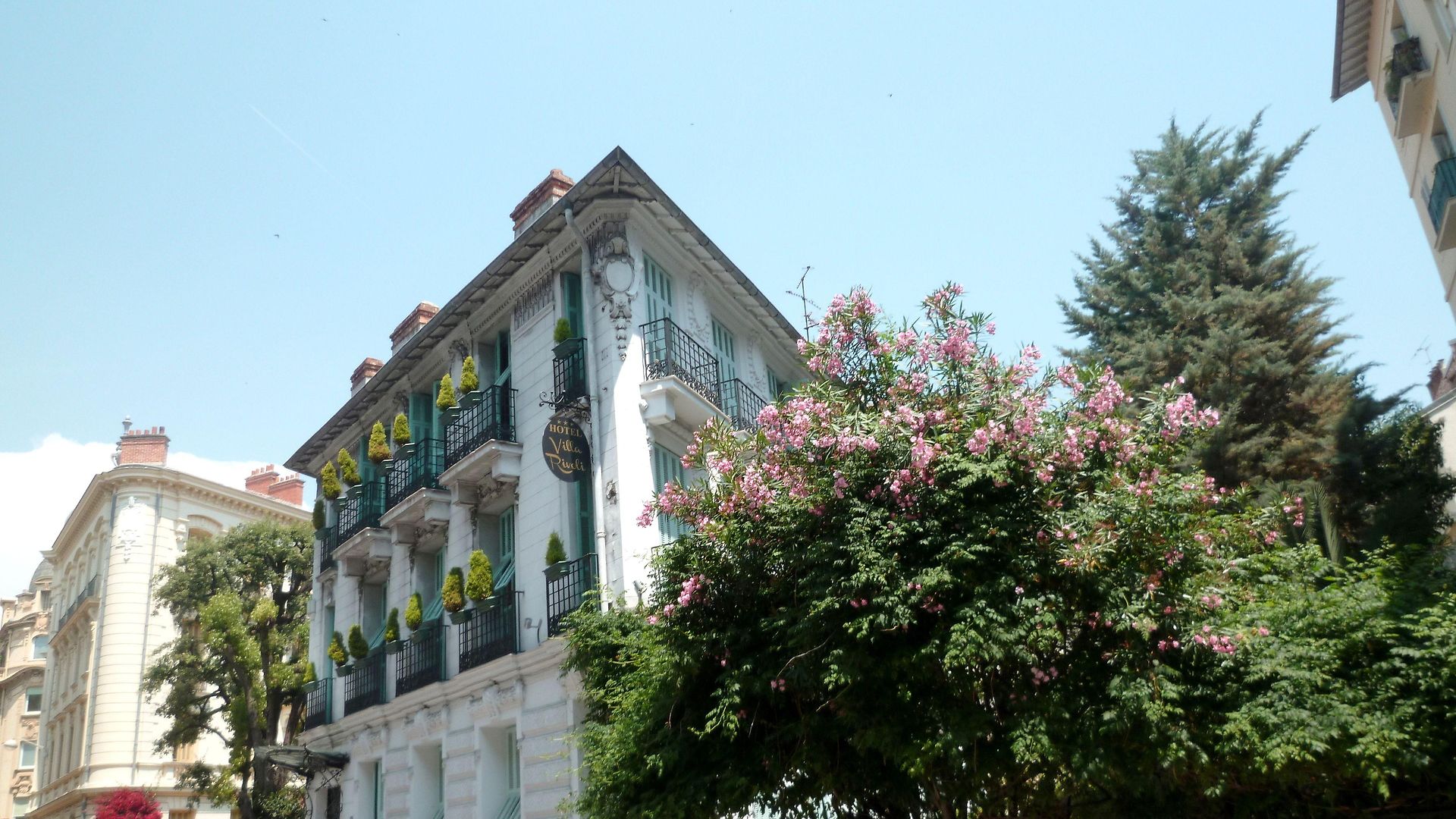 Rivoli Hotel
