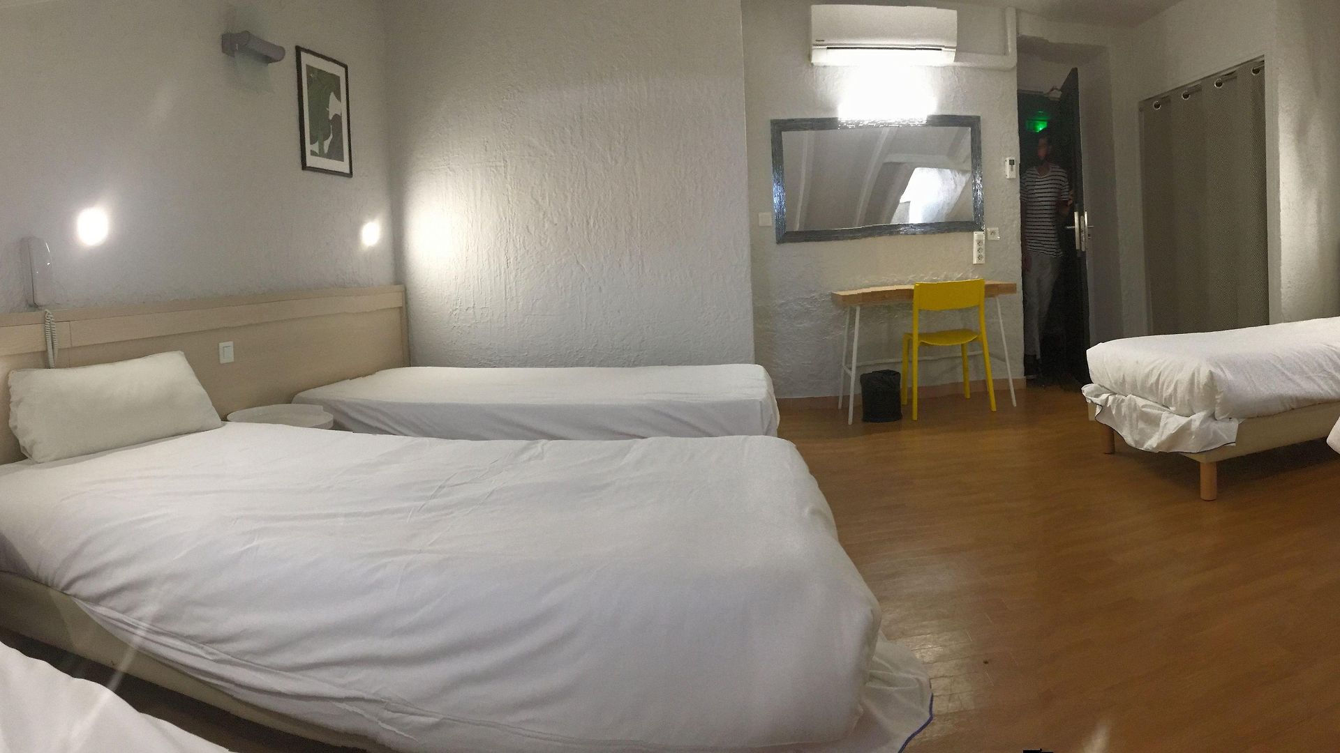 De Berne Hotel 2*