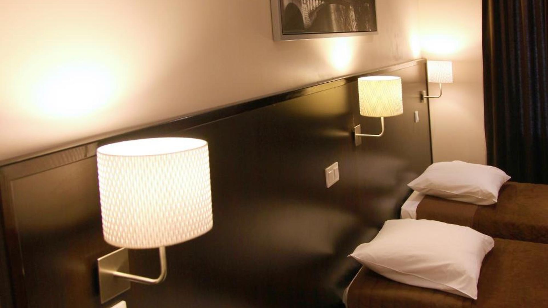 Trocadero Hotel 2*