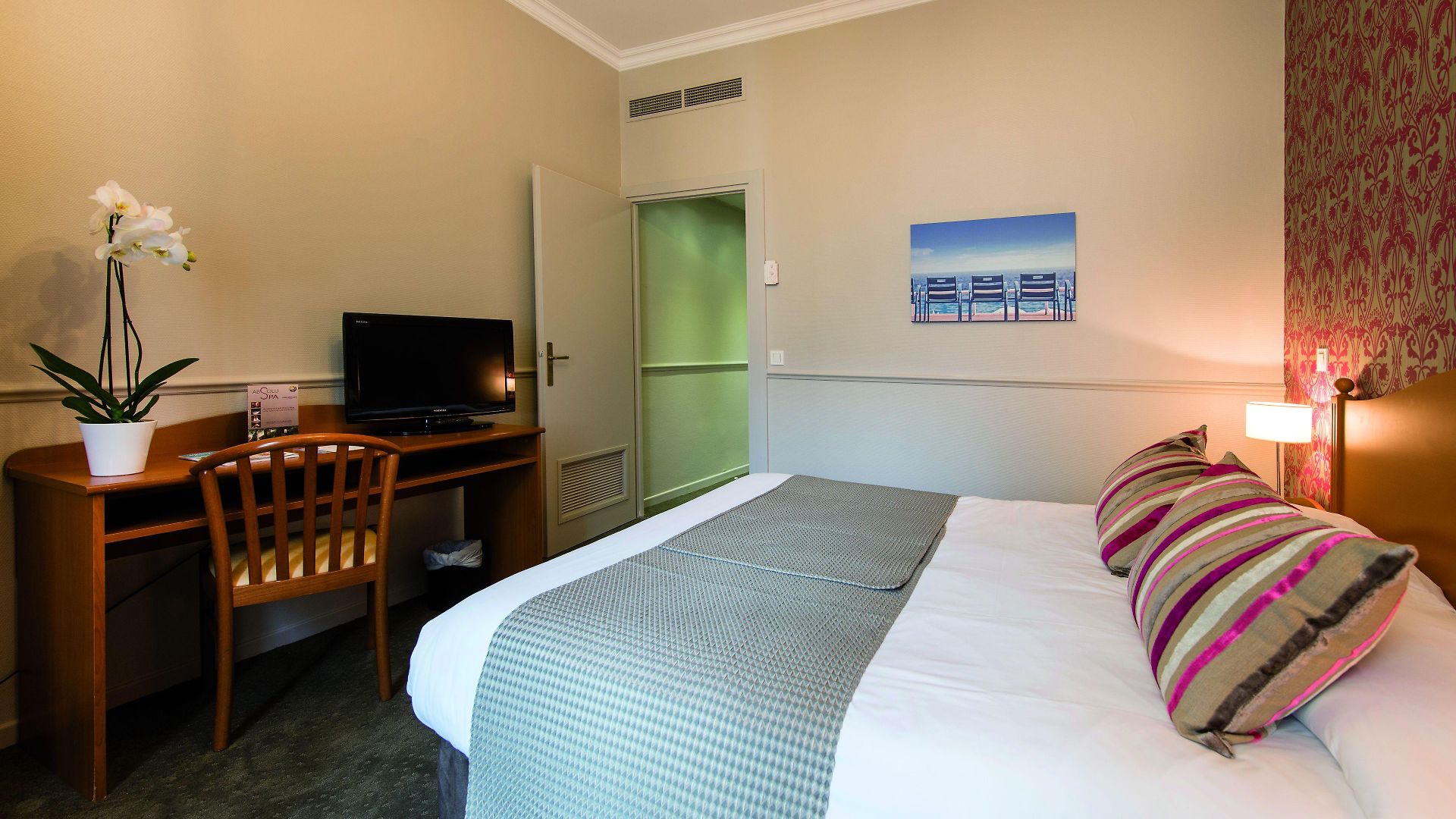 Hotel Le Royal Promenade Des 3*