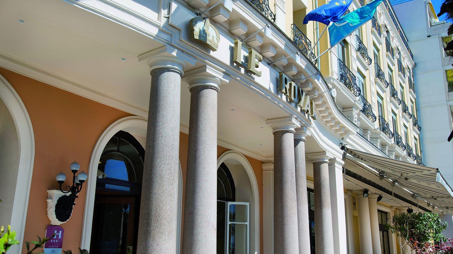 Hotel Le Royal Promenade Des 3*