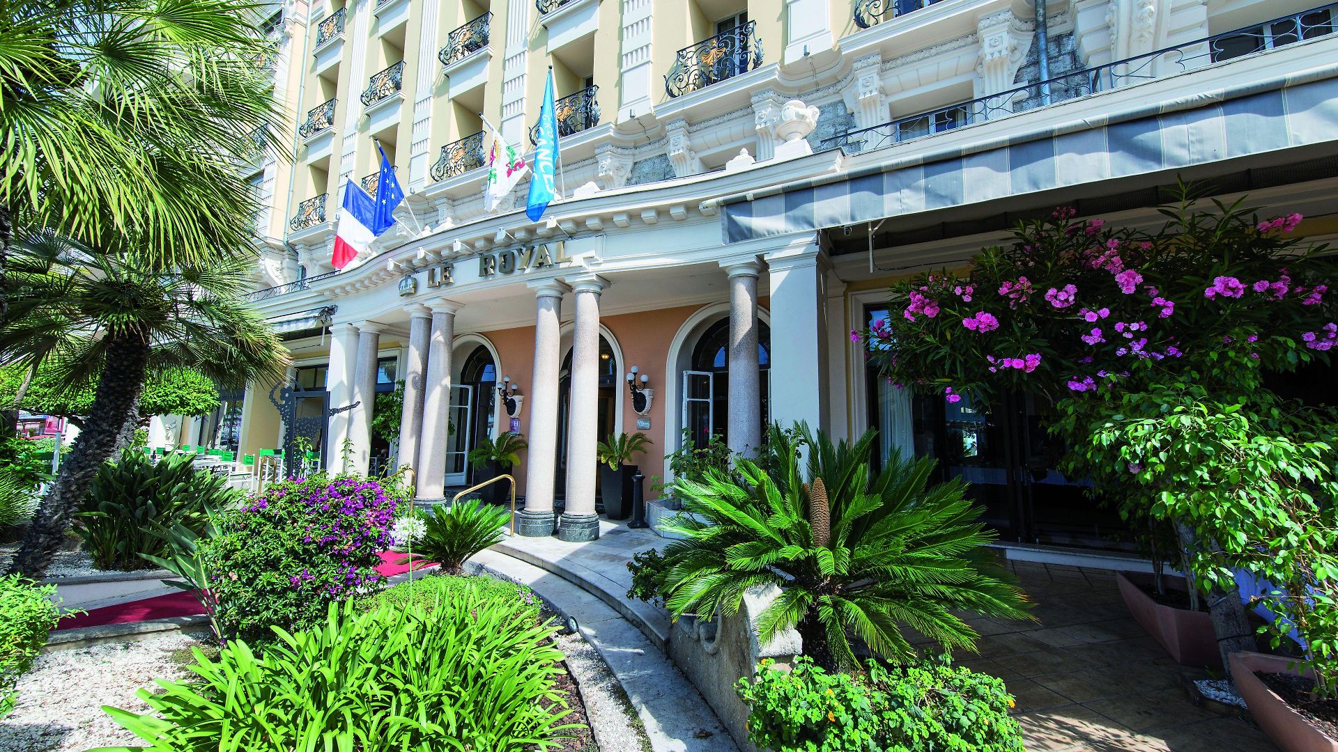 Le Royal Promenade Des 3*