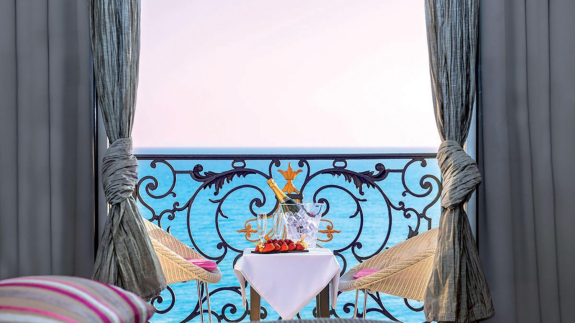 Le Royal Promenade Des