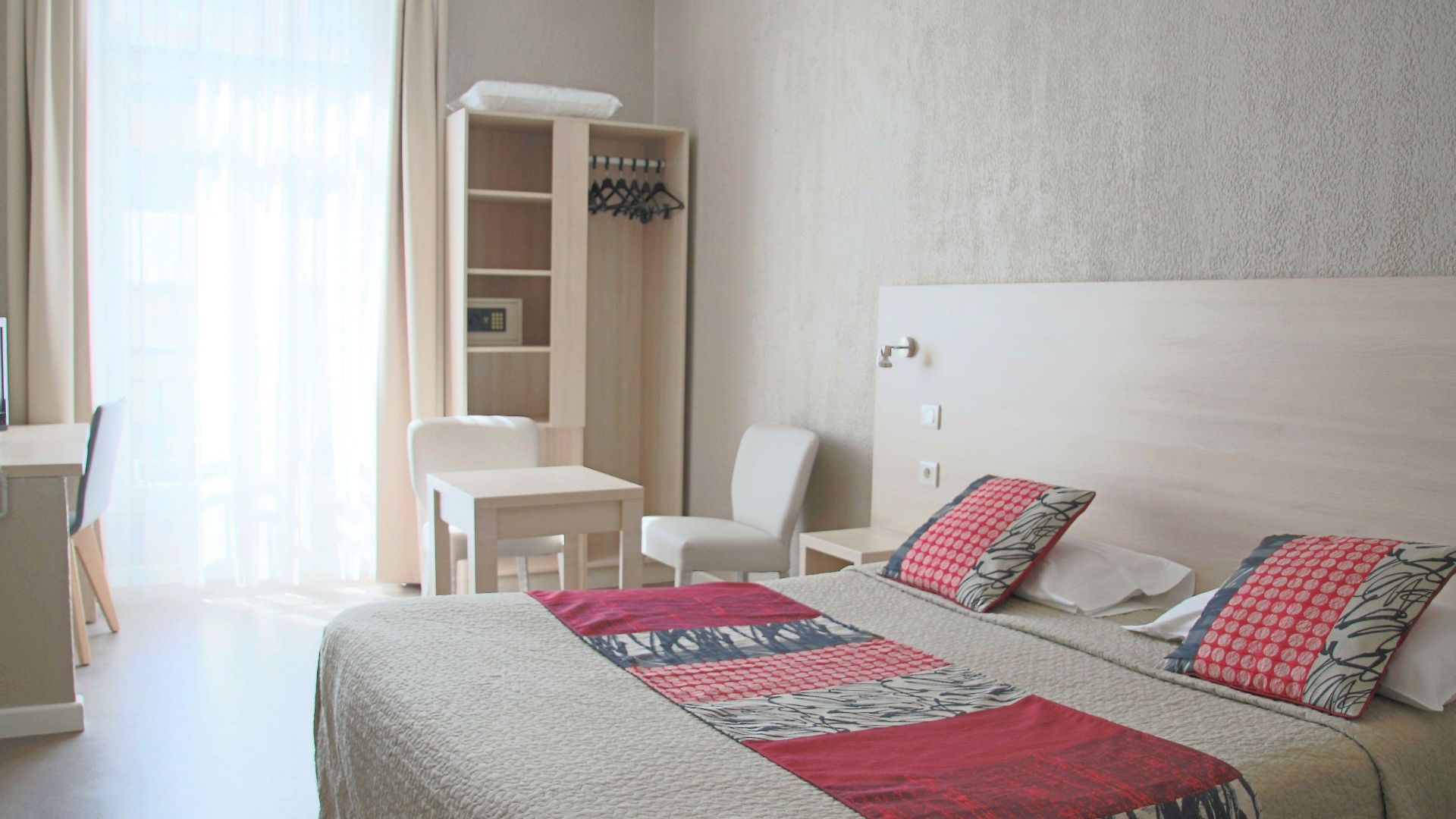 Helvétique 3*