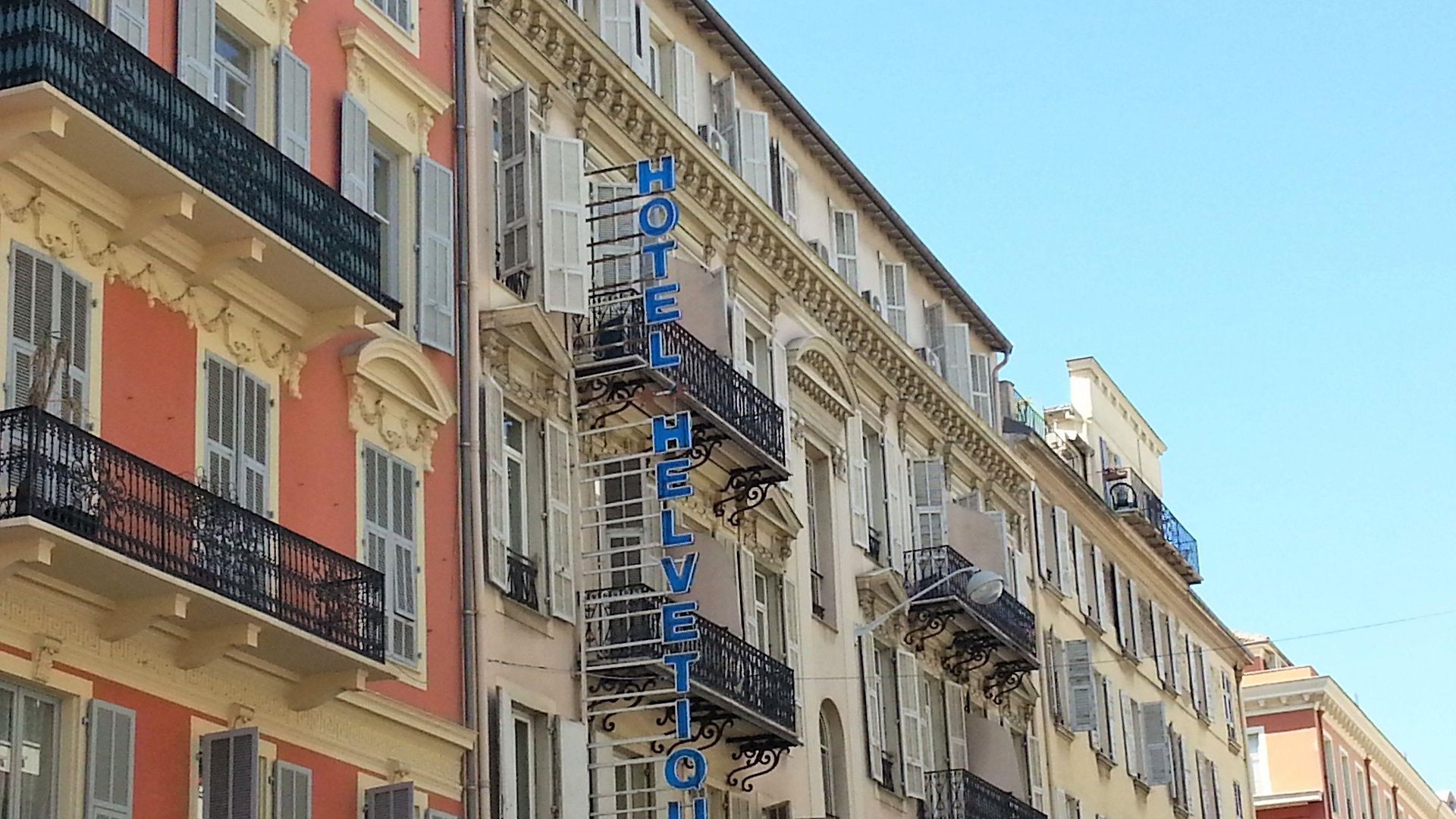 Helvétique 3* Nice