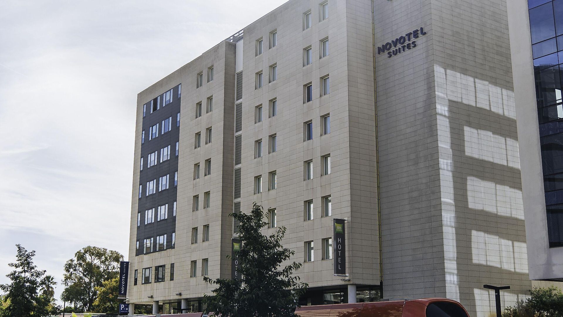 Hotel Novotel Airport 4*