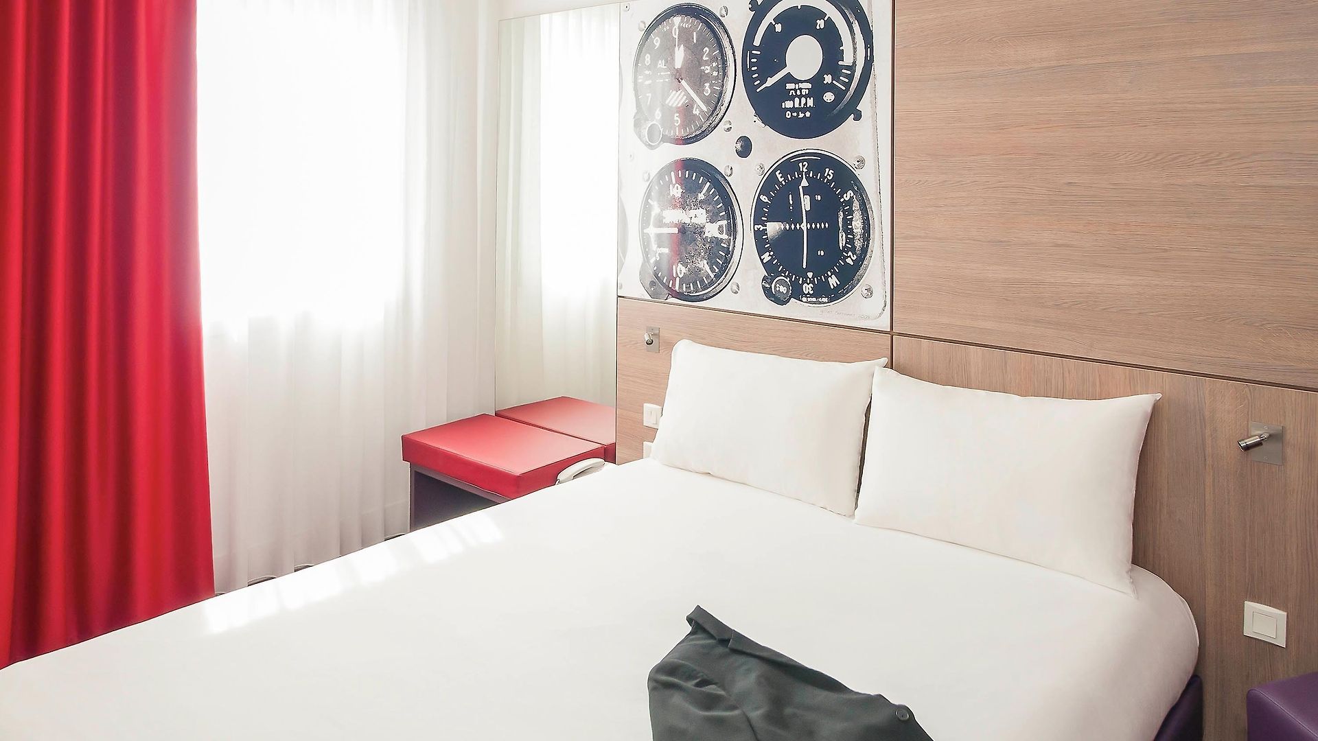 Hotel Ibis Styles Aéroport Arenas