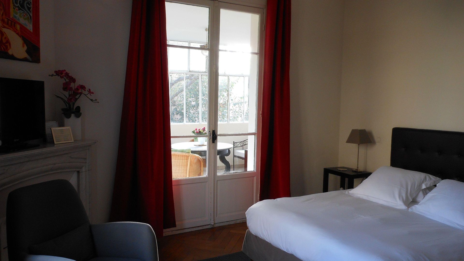 Les Cygnes Hotel