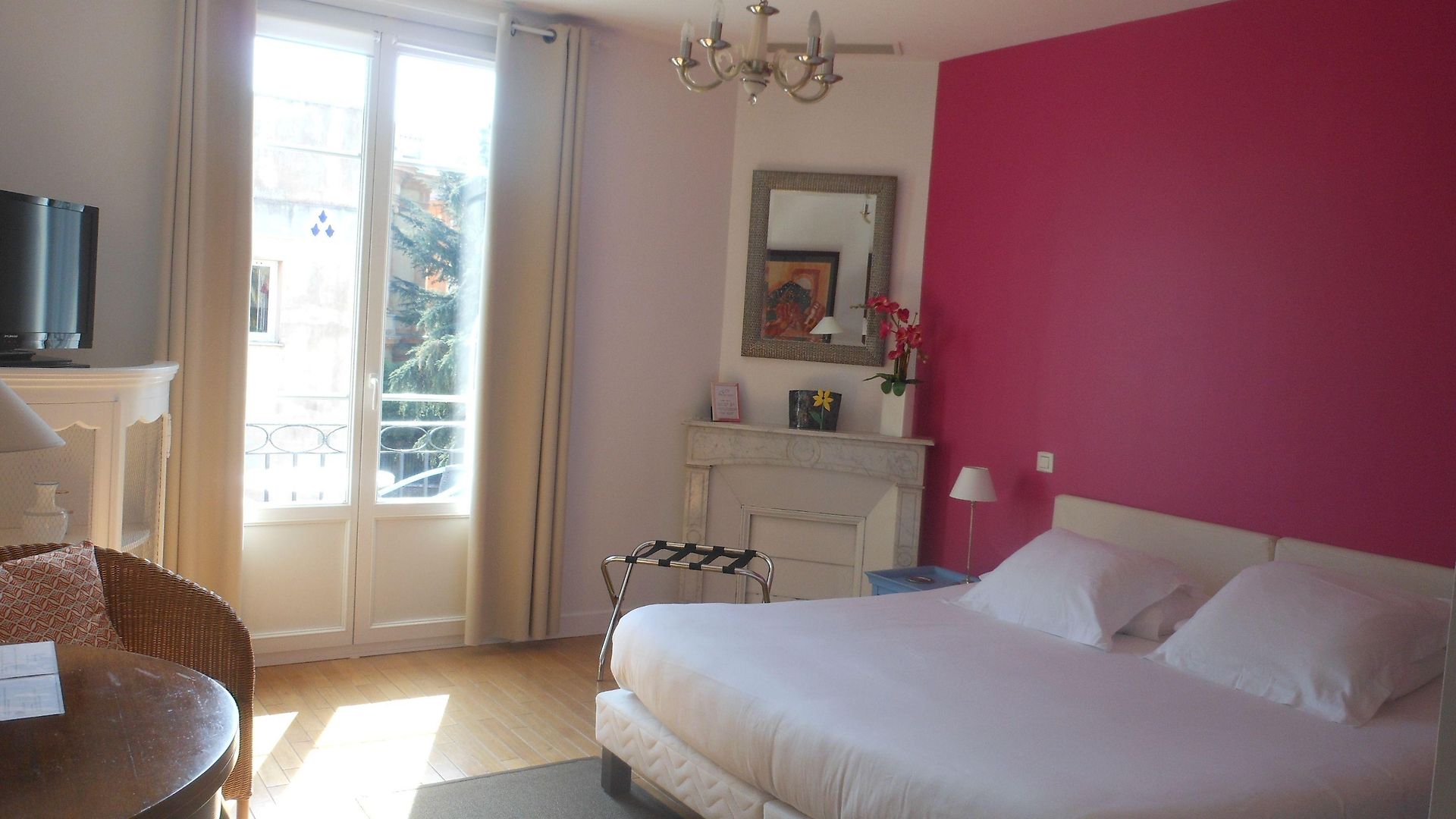 Les Cygnes Hotel 3*
