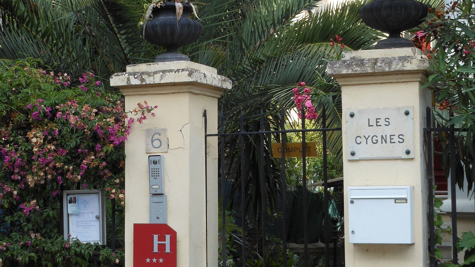 Hotel Les Cygnes 3*