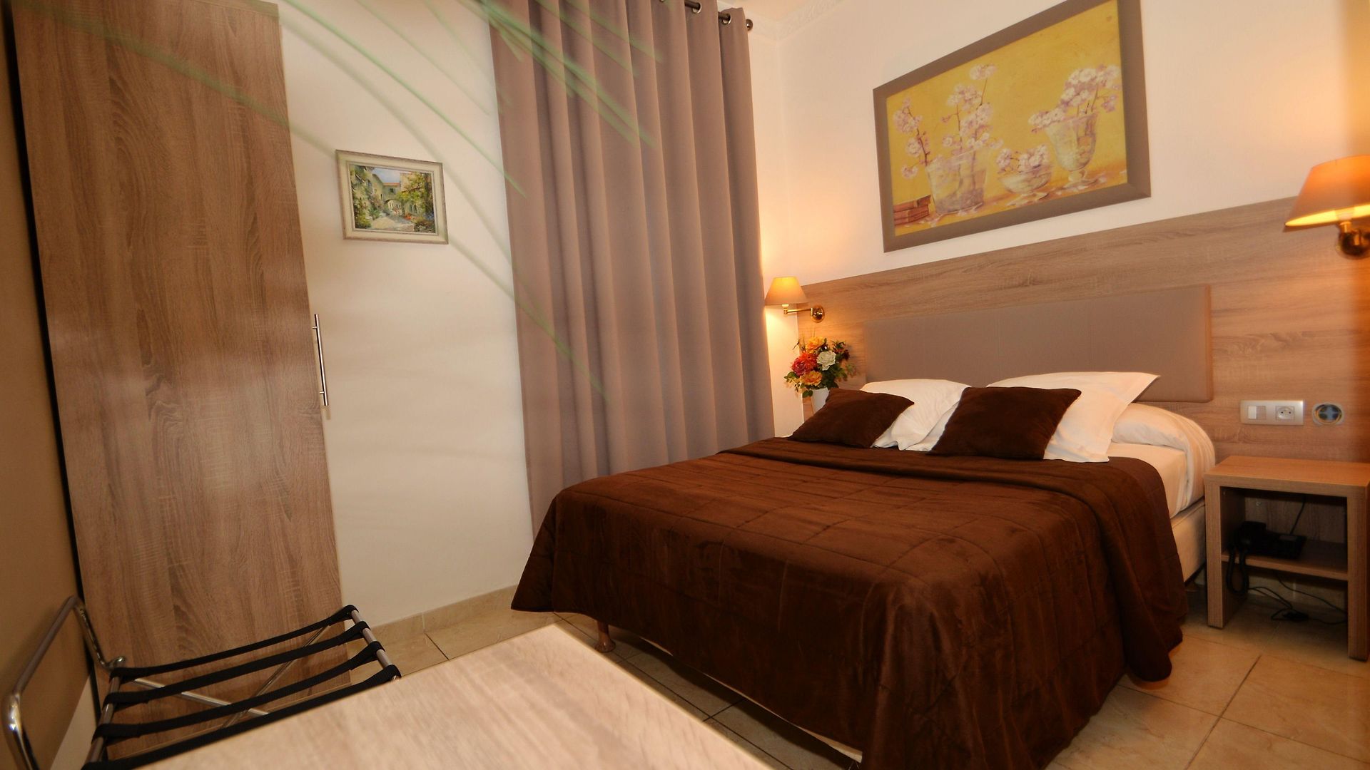 Parisien Hotel 3*