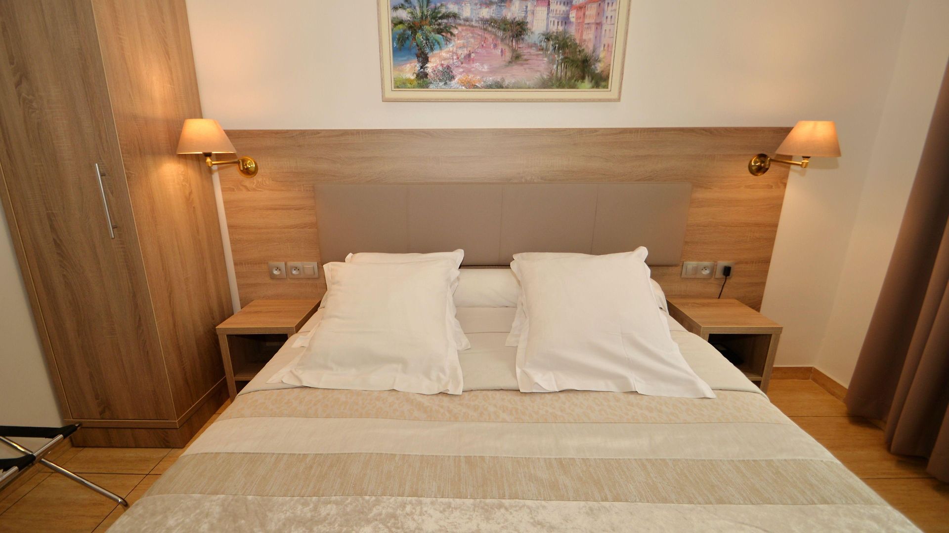 Parisien Hotel