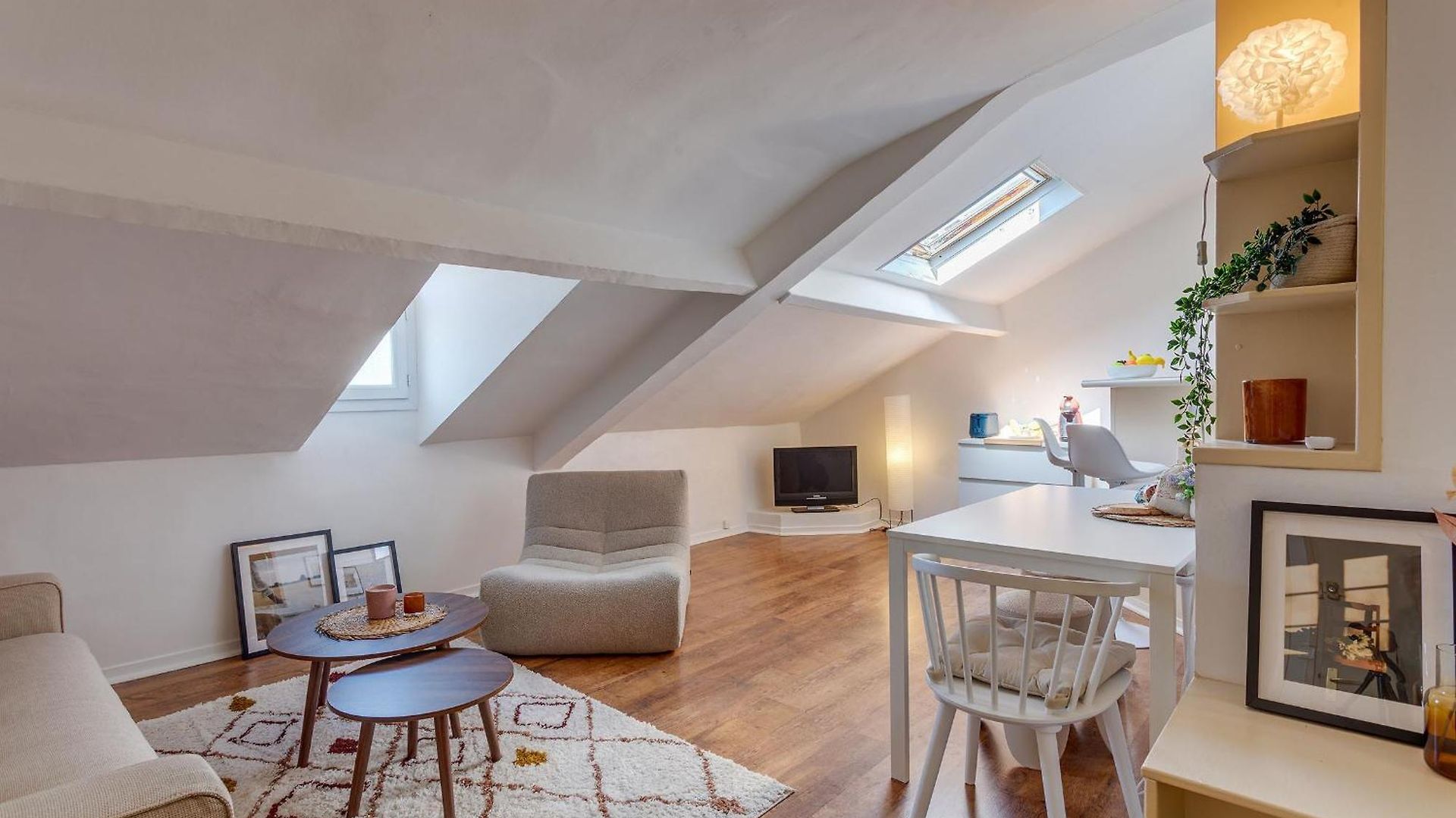 Attic Urban Ap4485 By Riviera Homes Appartement *