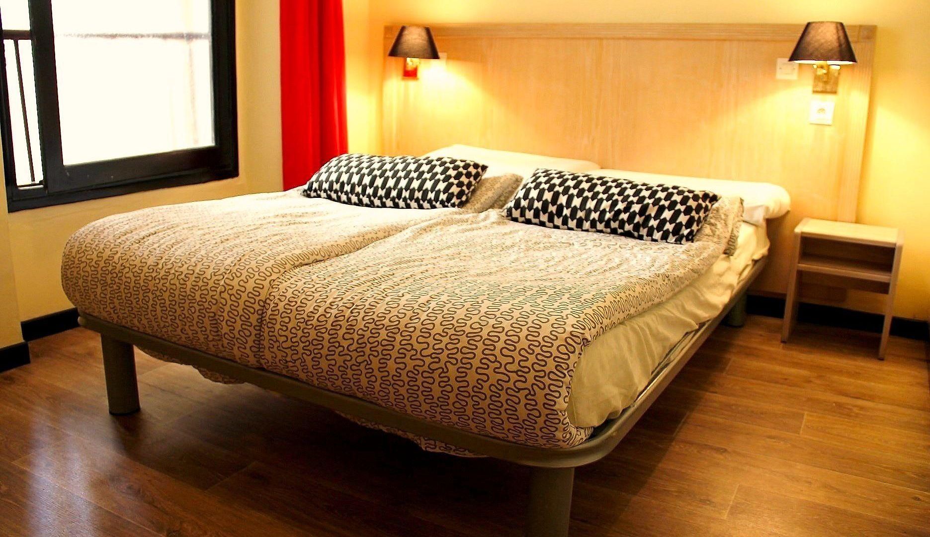 Auberge de jeunesse Saint Exupery *