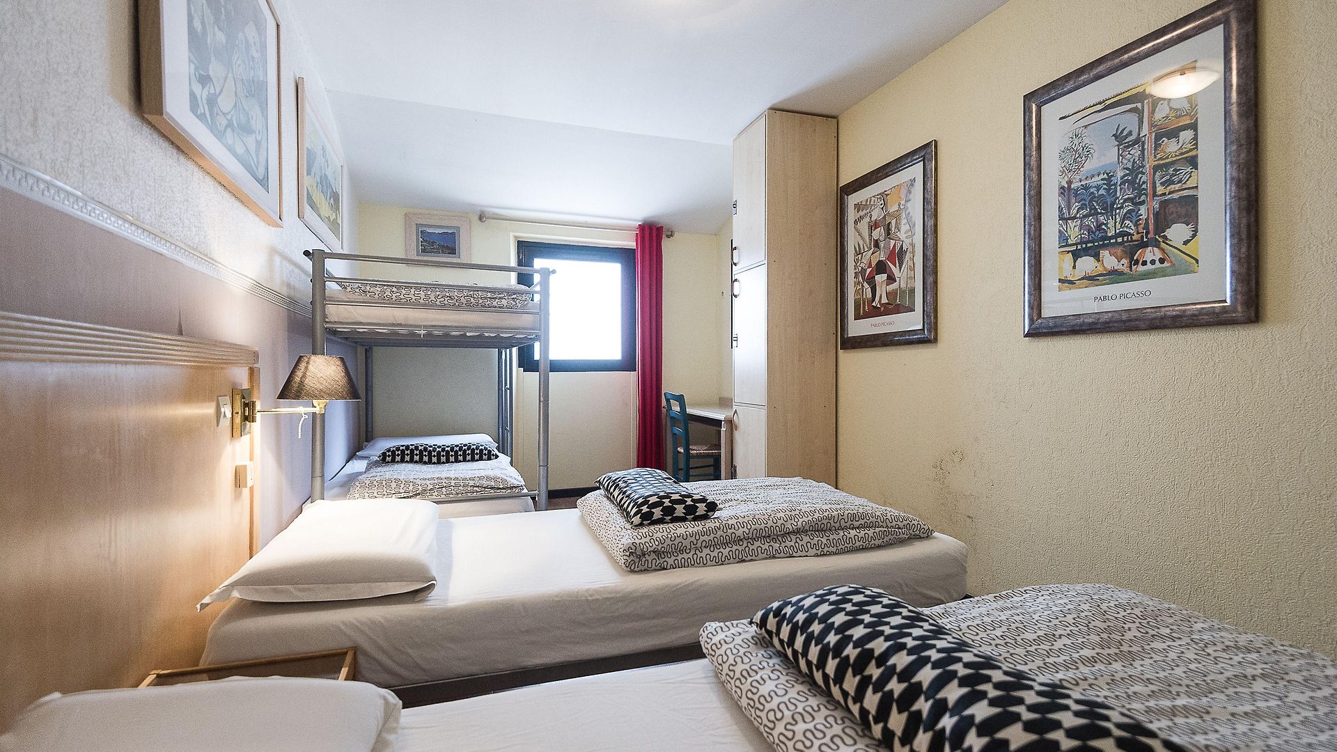 Auberge de jeunesse Saint Exupery