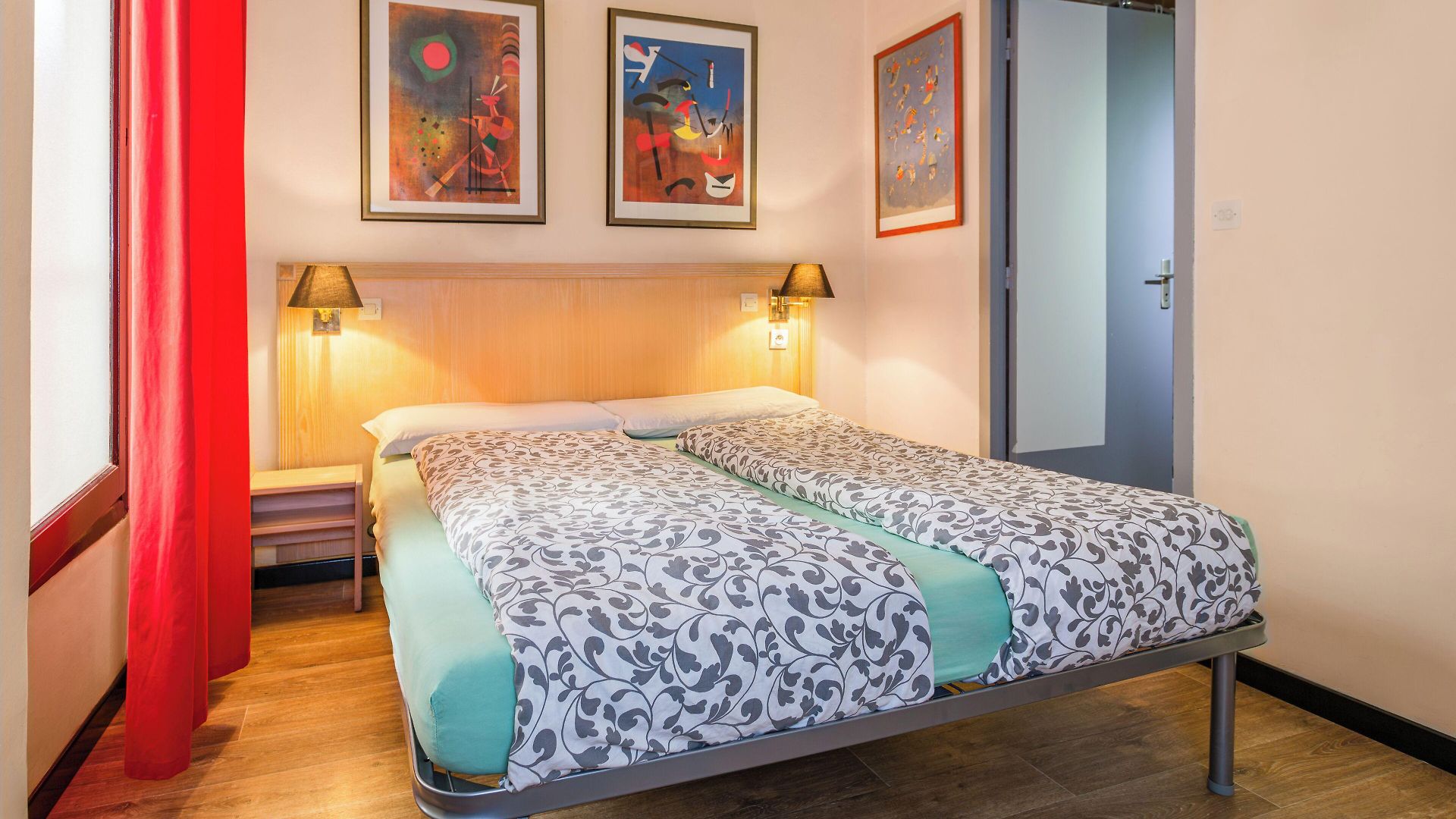 Saint Exupery Auberge de jeunesse Nice