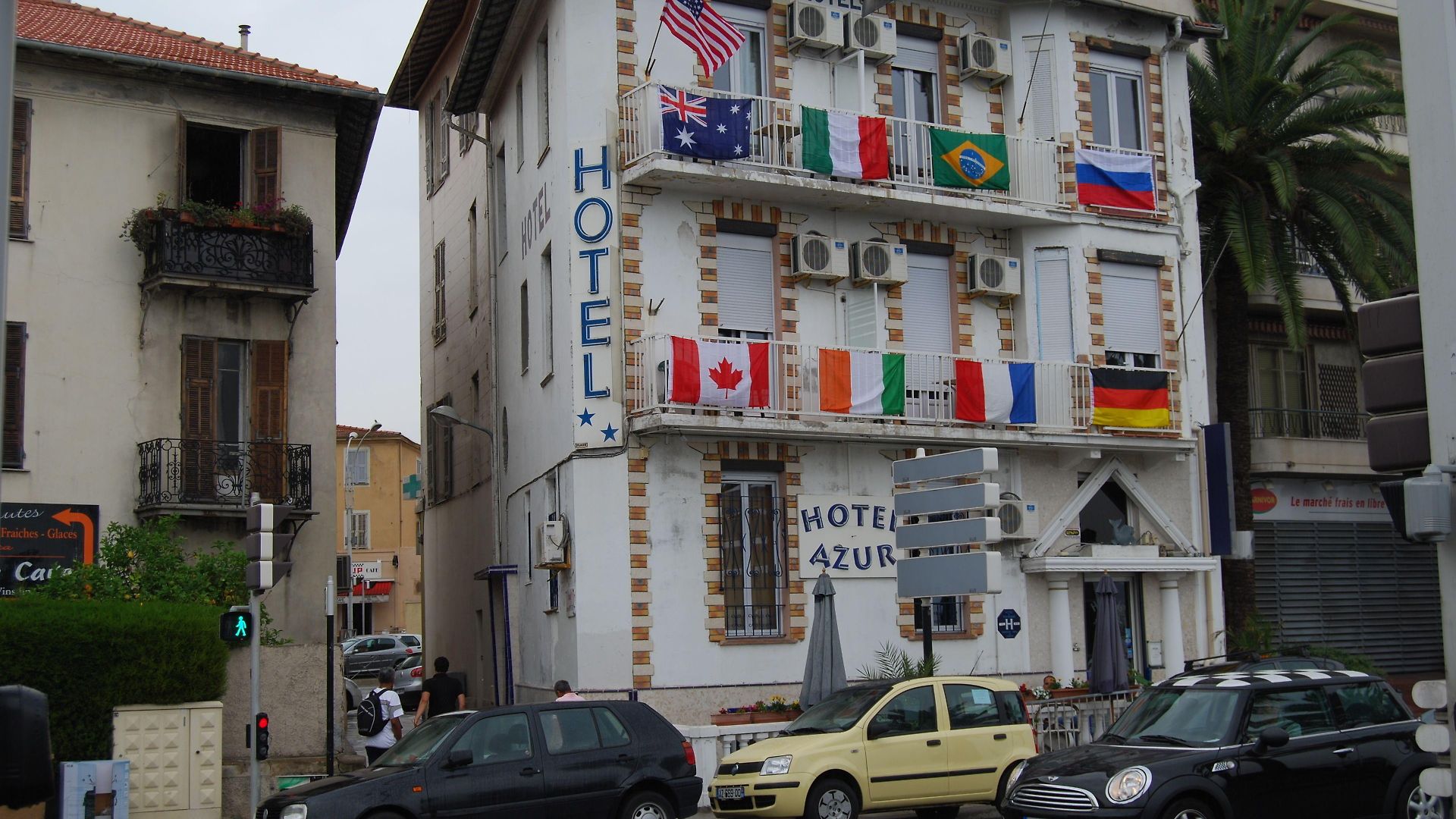 Azur Hotel