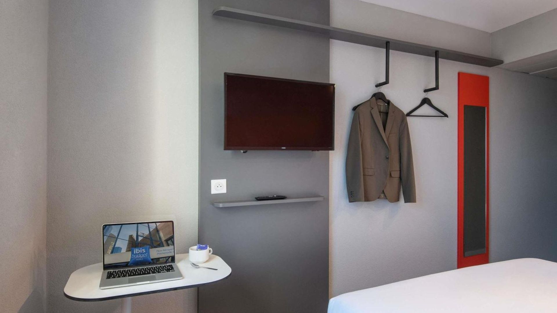 Ibis Budget Aeroport 2*