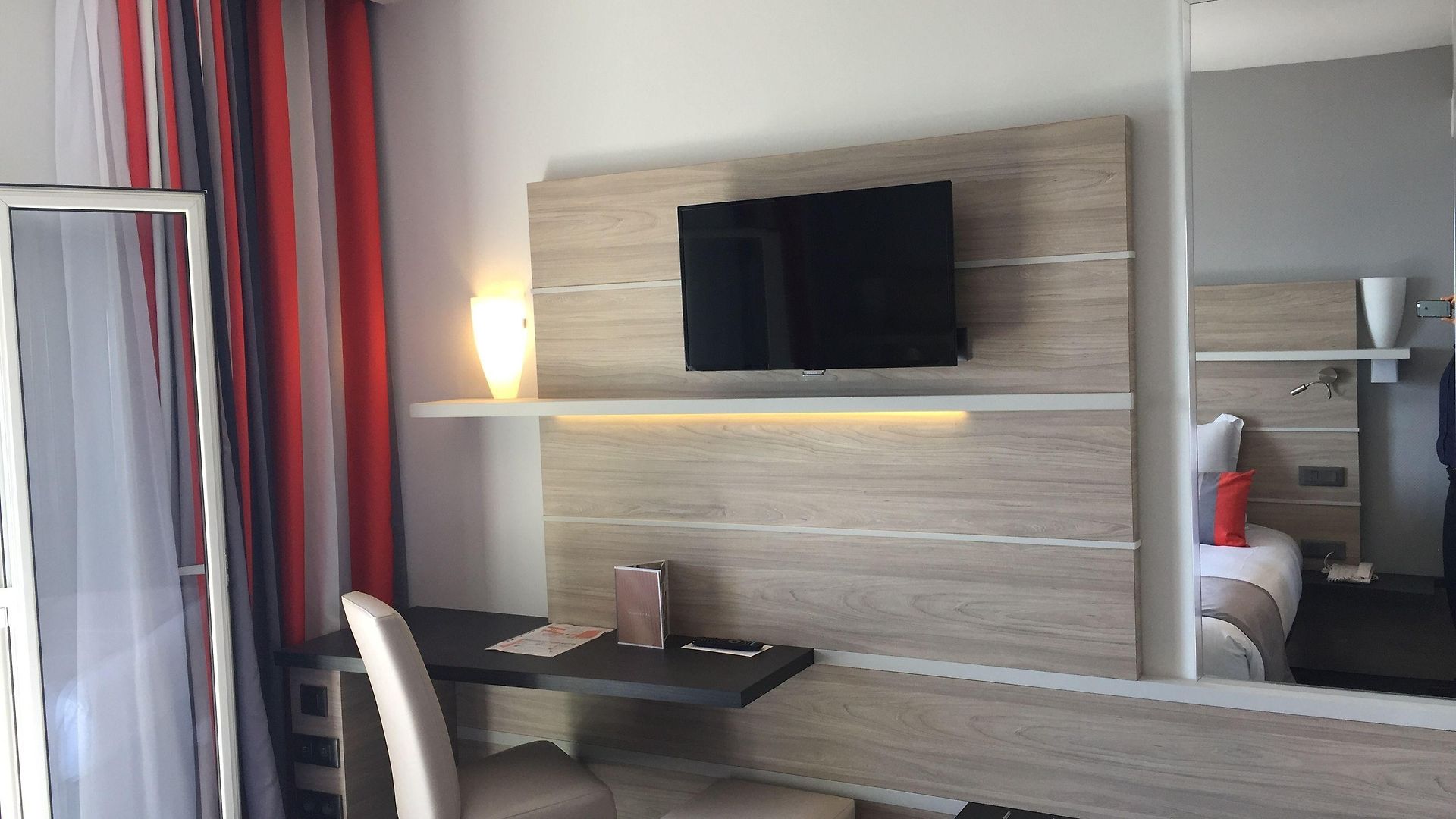 Le Saint Paul Hotel 3*