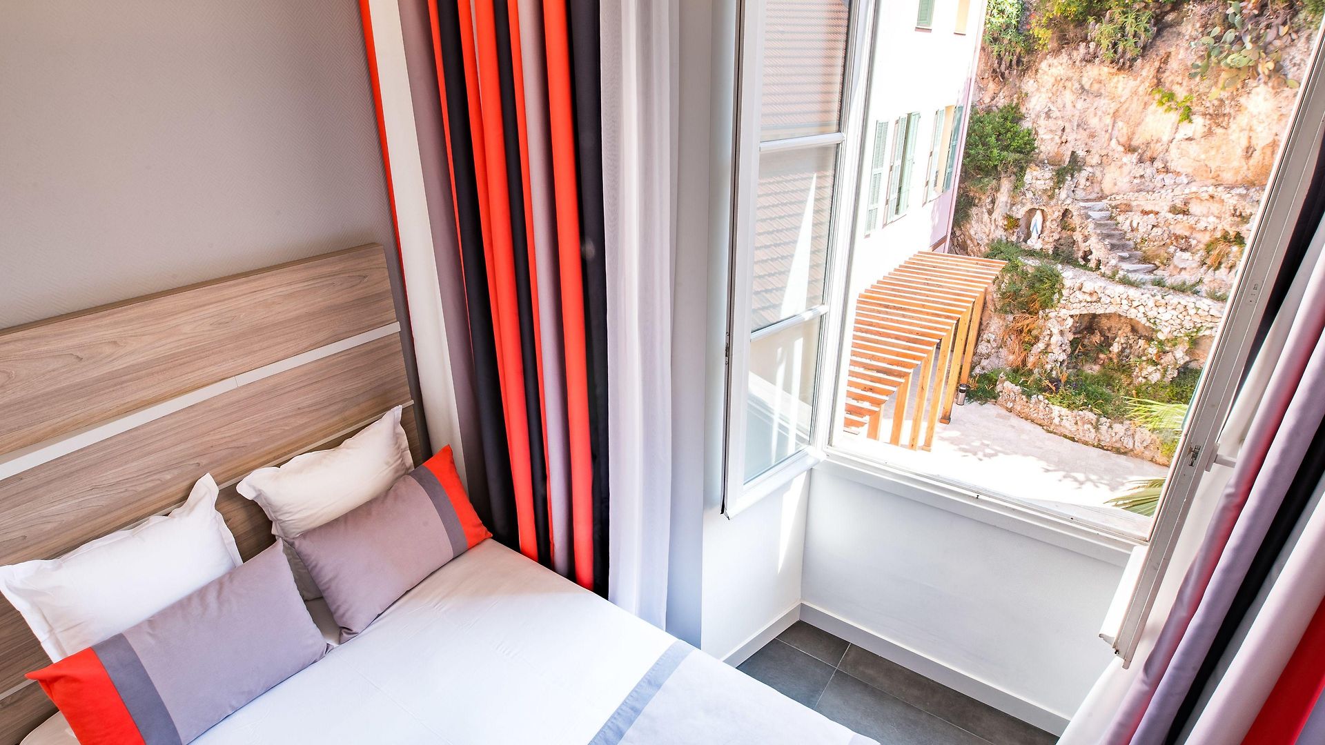 Le Saint Paul Hotel 3*
