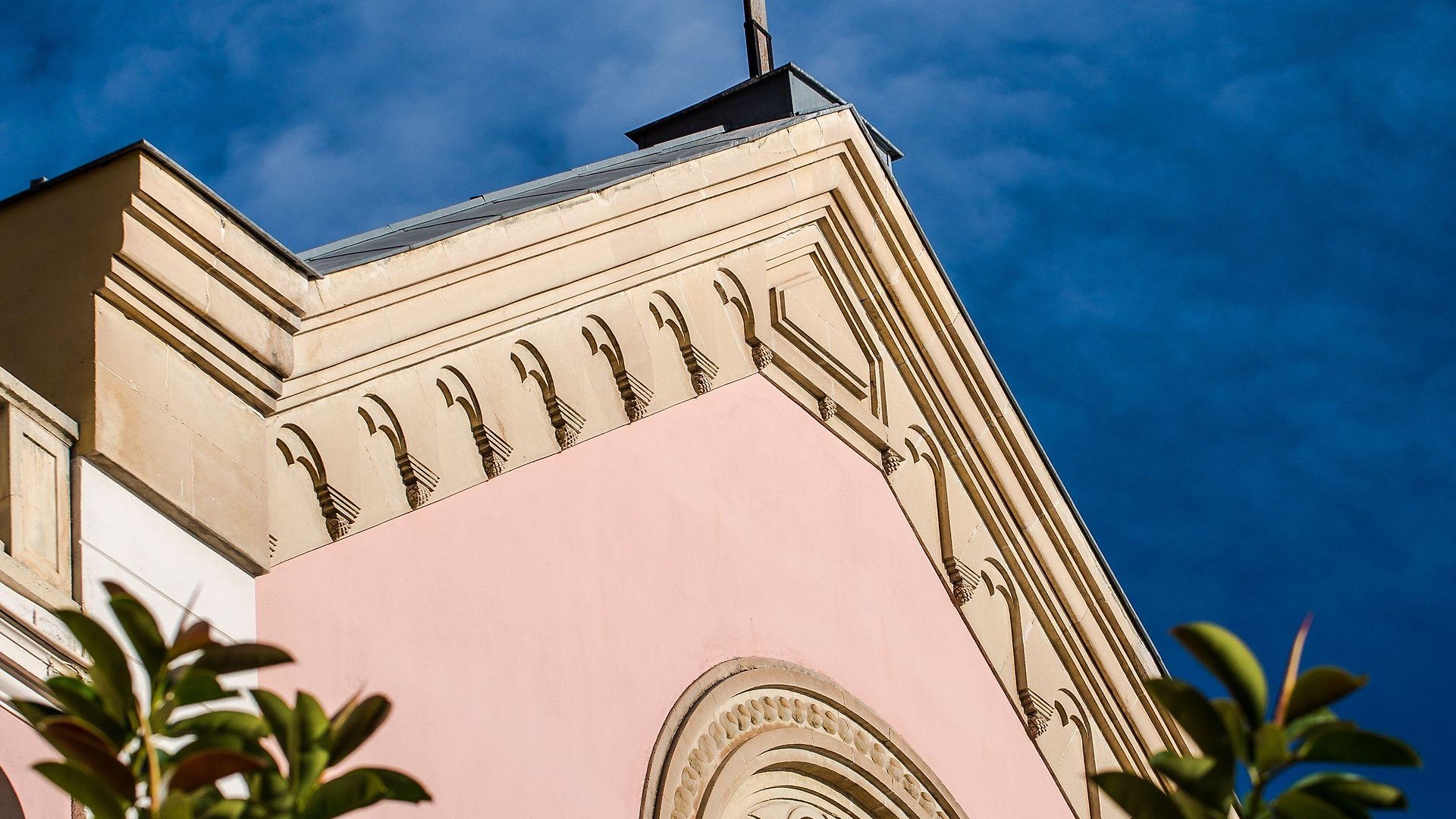 Le Saint Paul Hotel