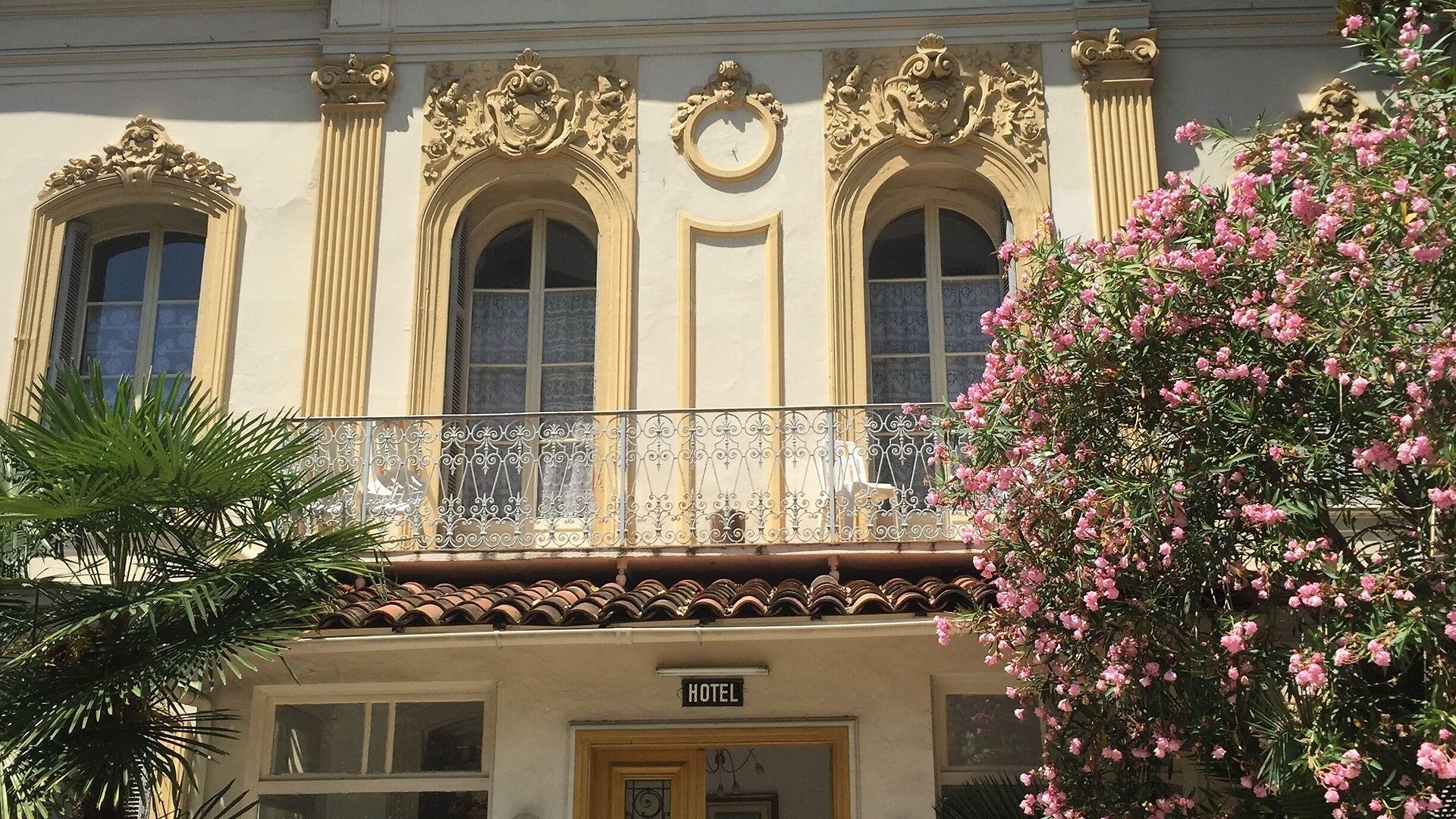 Belle Meunière Hotel