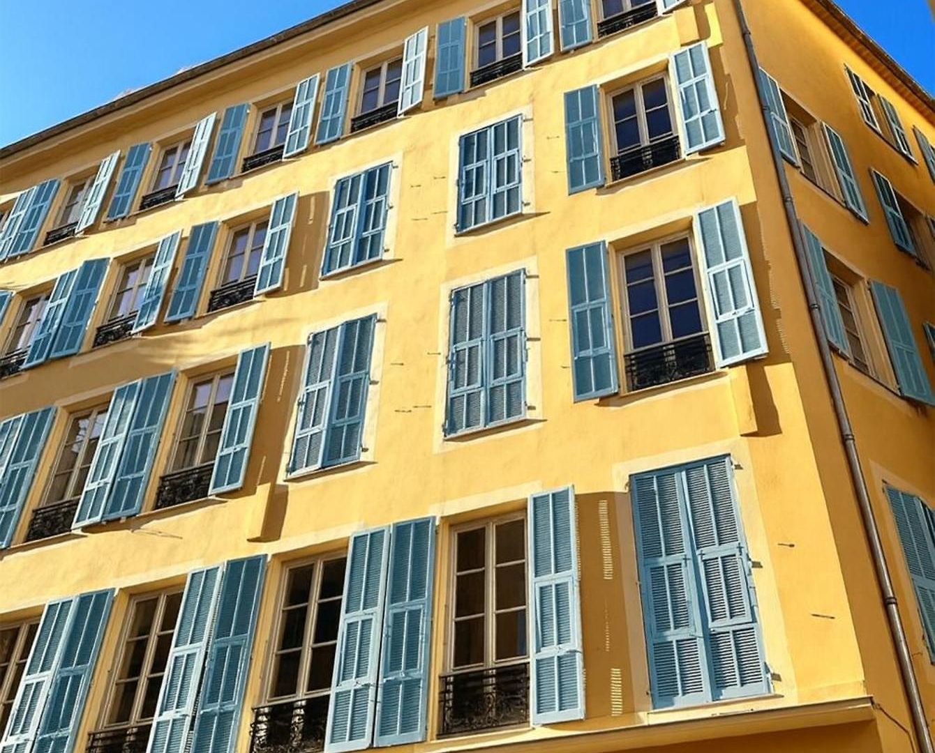 Modern With Ac Near Old &